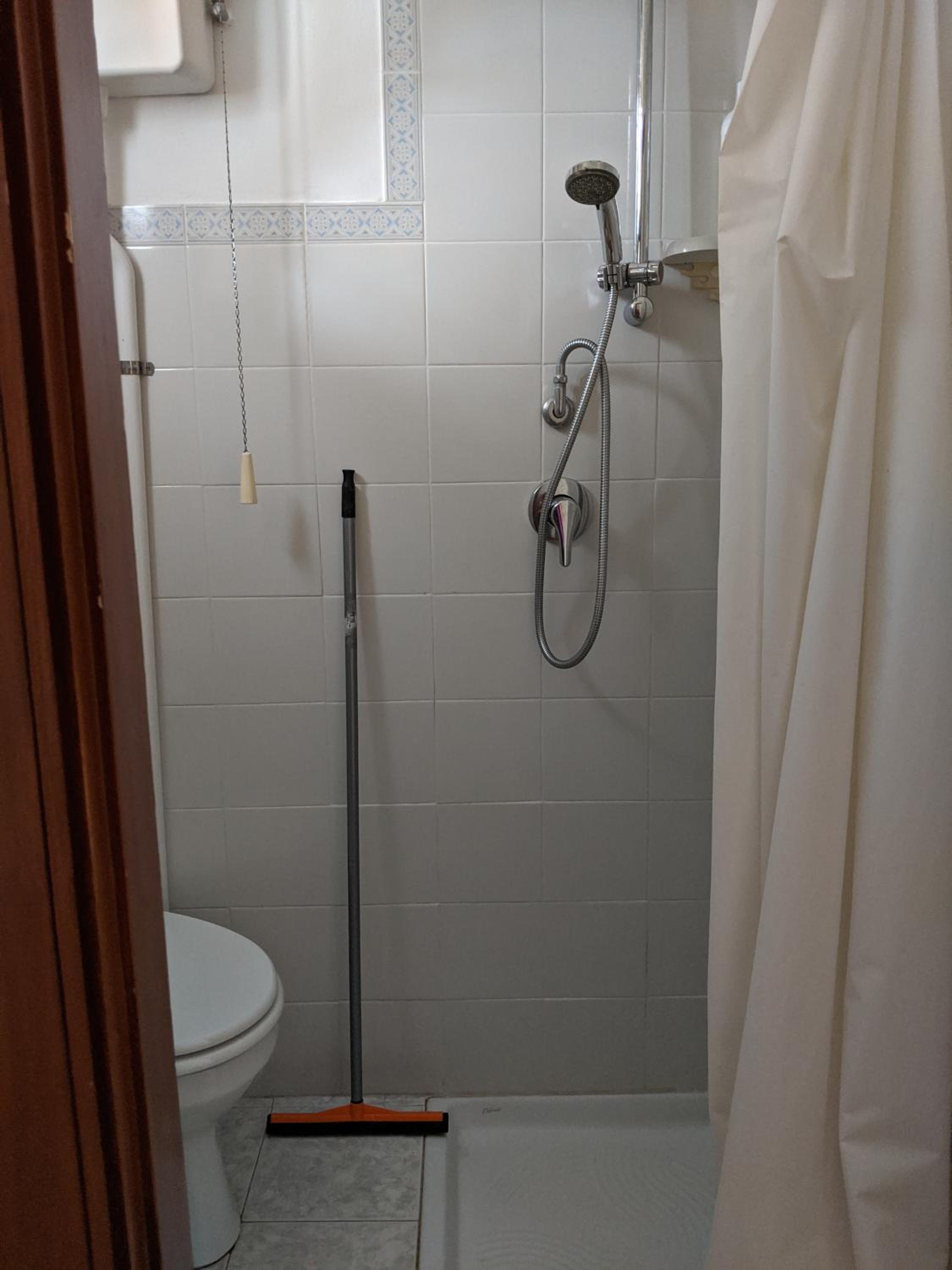 One-Bedroom Apartment - Photo 7