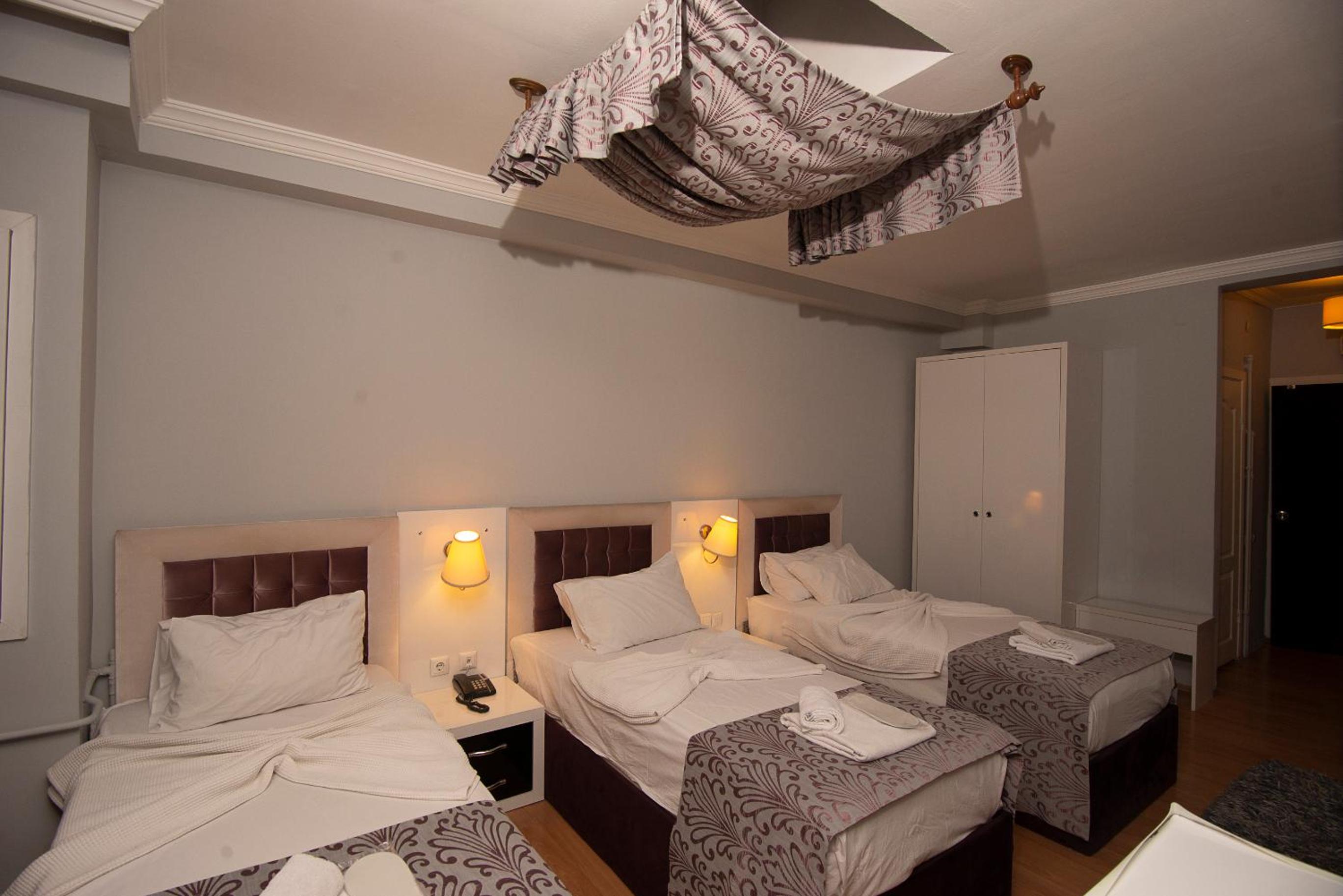 Superior Triple Room photo 1