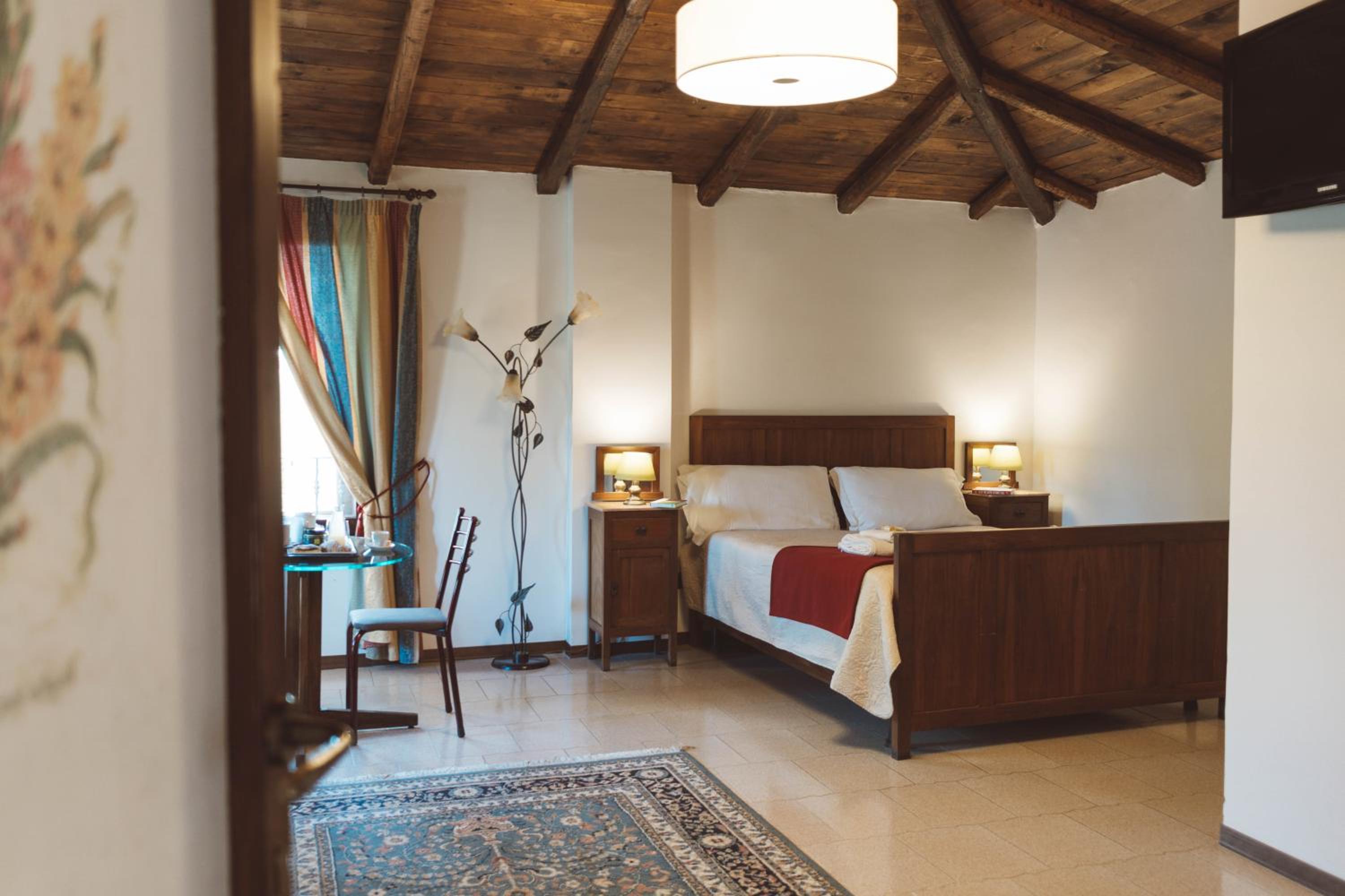 Triple Room - Photo 6