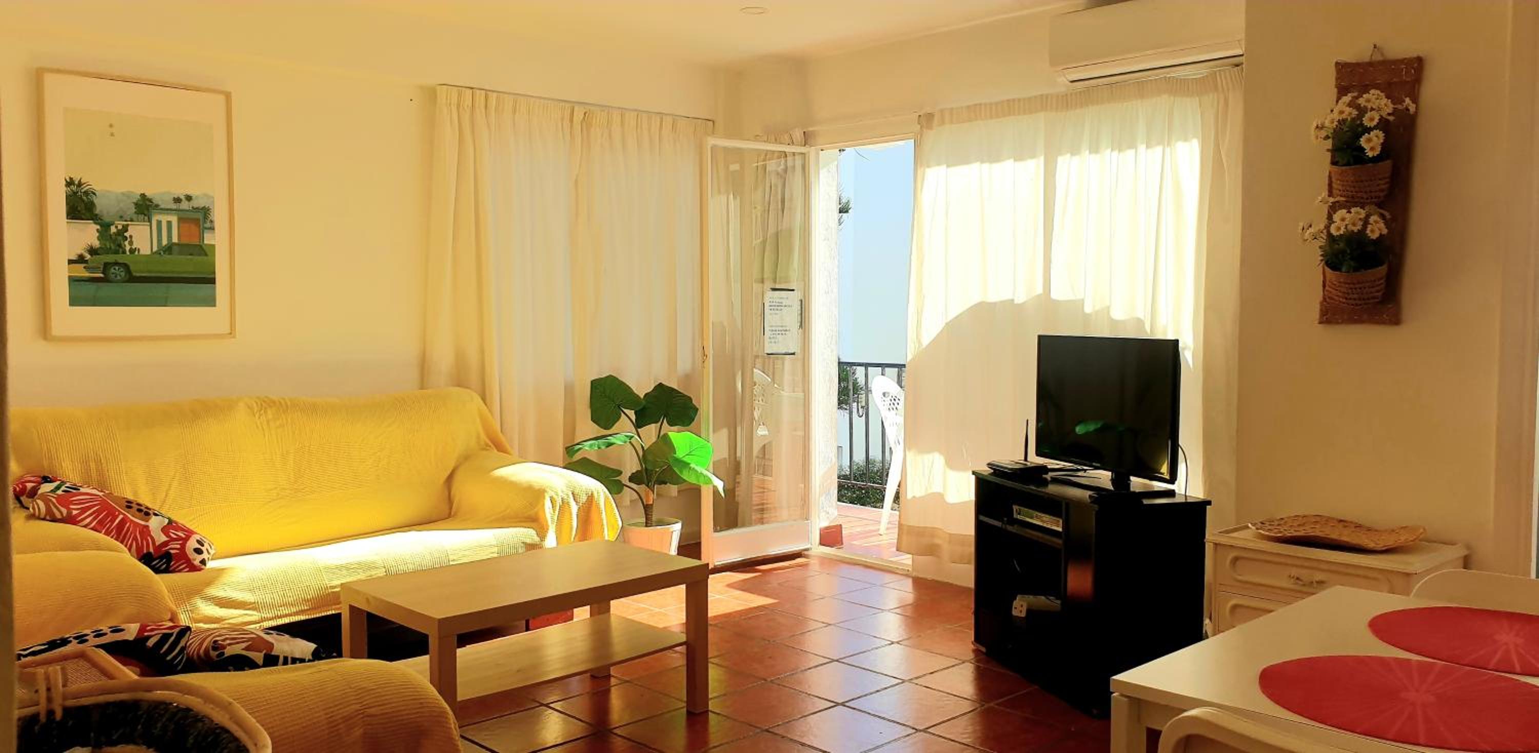 Apartamento con vista a la piscina