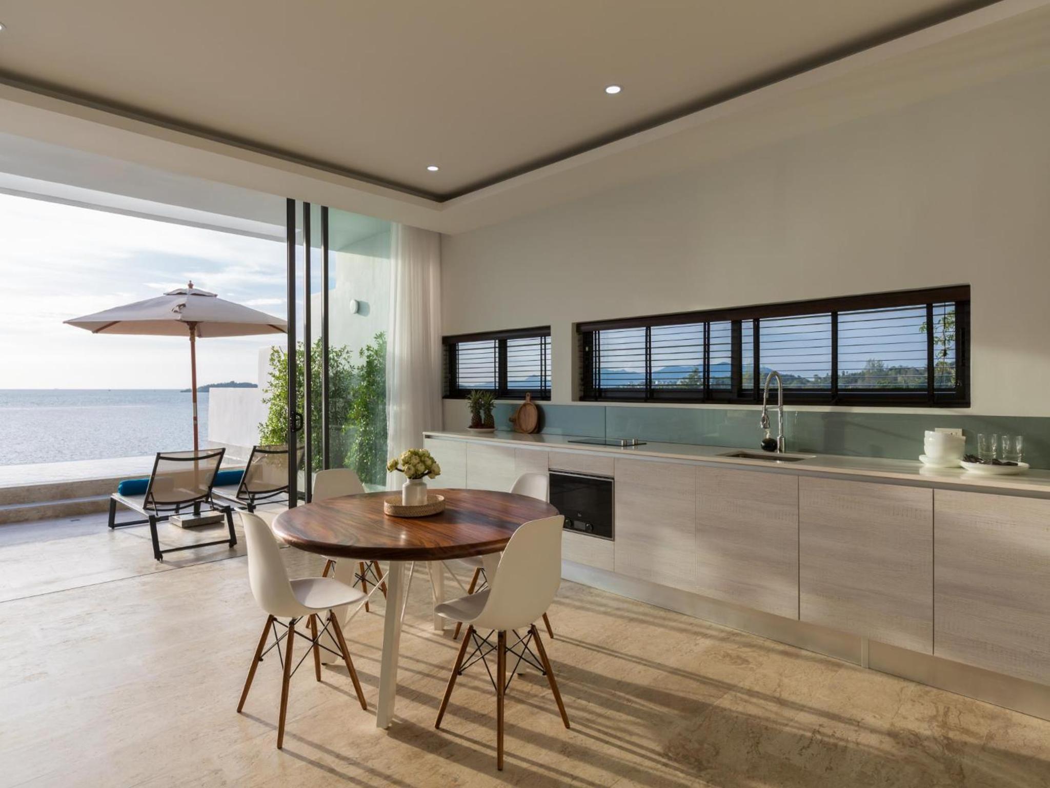Two-Bedroom Pool Suite with Seaview & Cinema - Photo 7