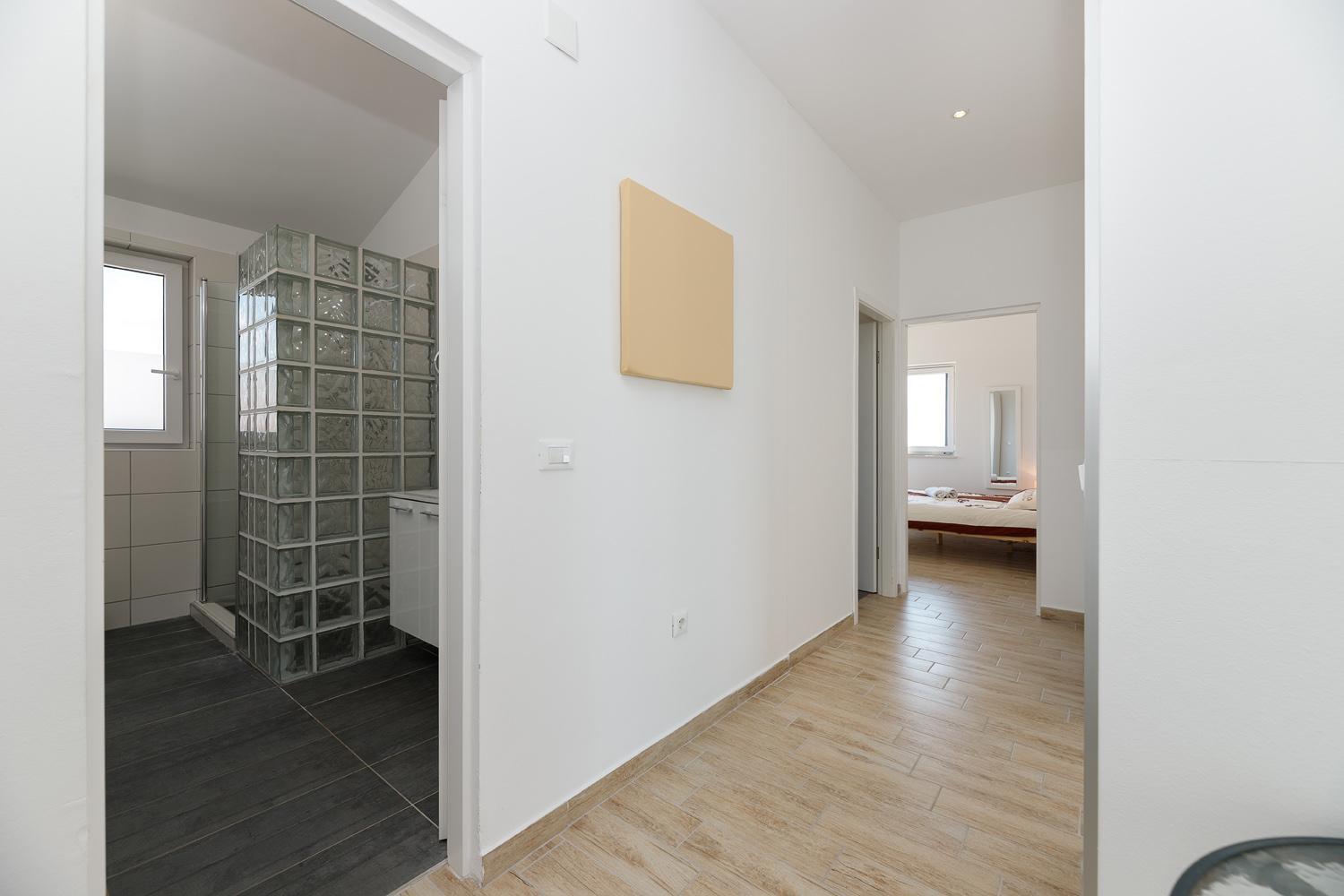 Apartment - Split Level