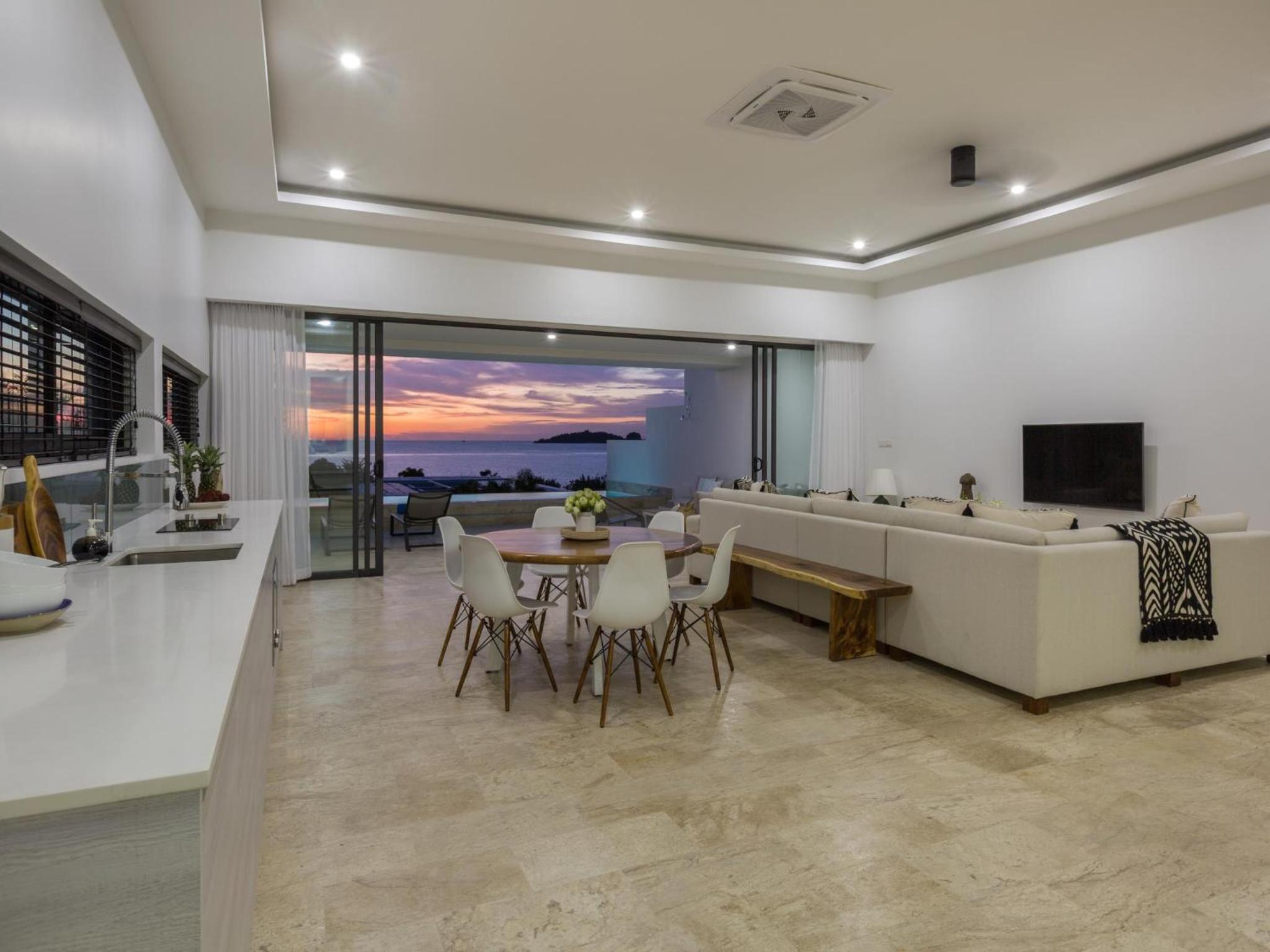 Two-Bedroom Pool Suite with Seaview & Cinema - Photo 10