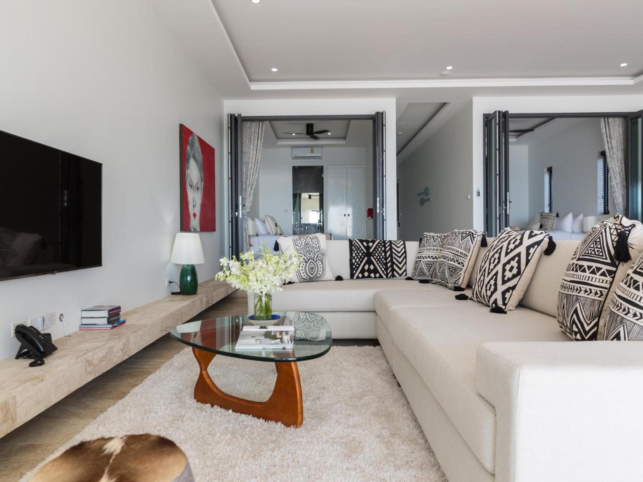 Three-Bedroom Pool Suite with Seaview & Cinema - Photo 25