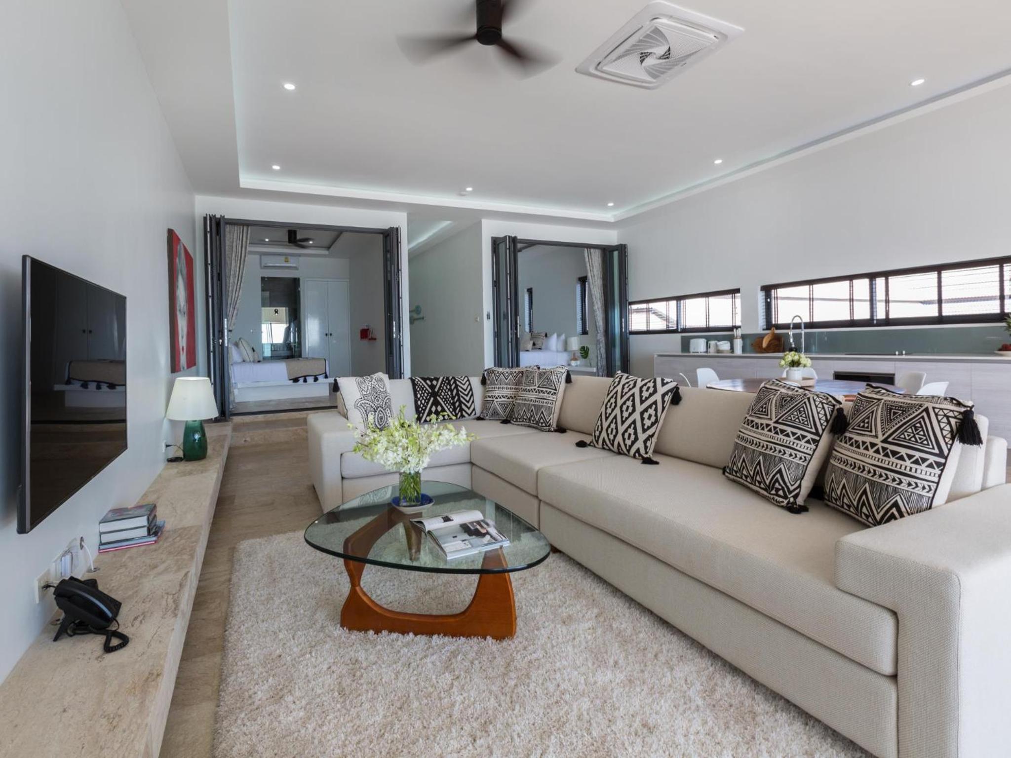 Three-Bedroom Pool Suite with Seaview & Cinema - Photo 26