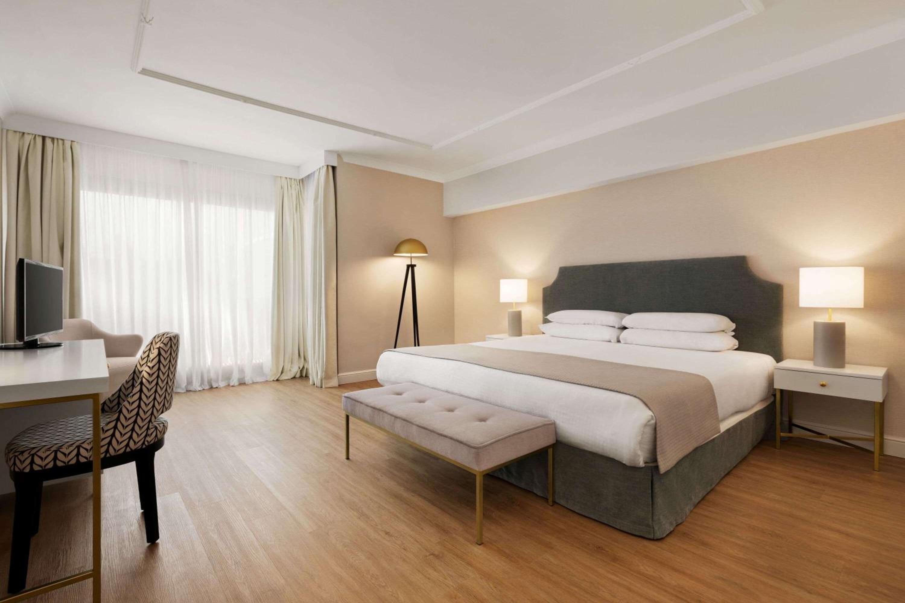 Executive Double Room - Non-Smoking - Photo 1