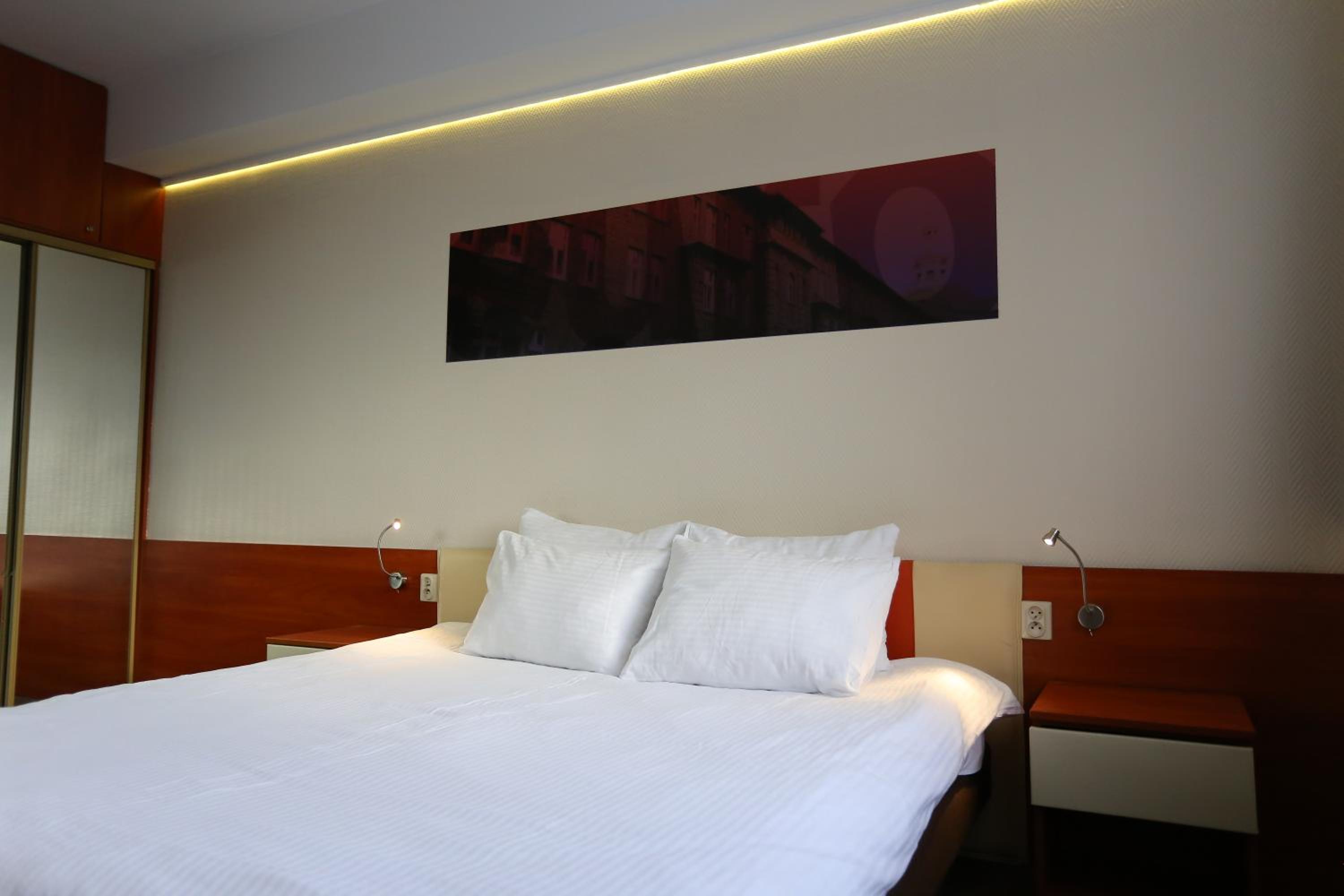 Superior Double Room - Photo 1