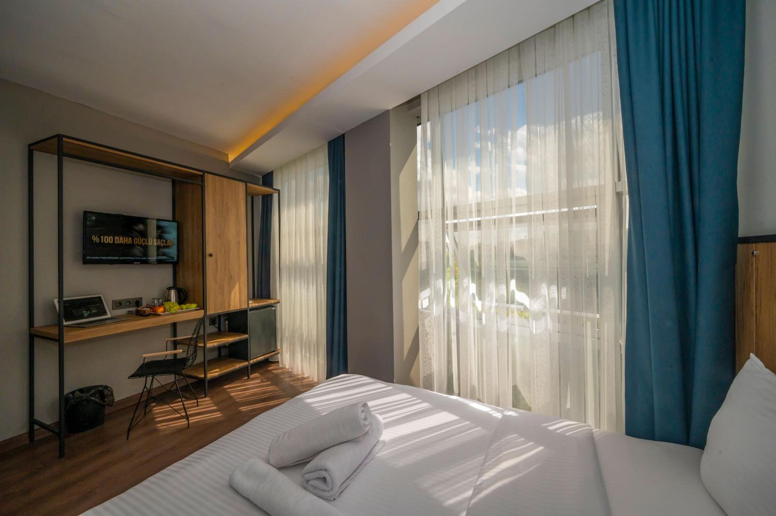 Deluxe Double or Twin Room - Photo 43