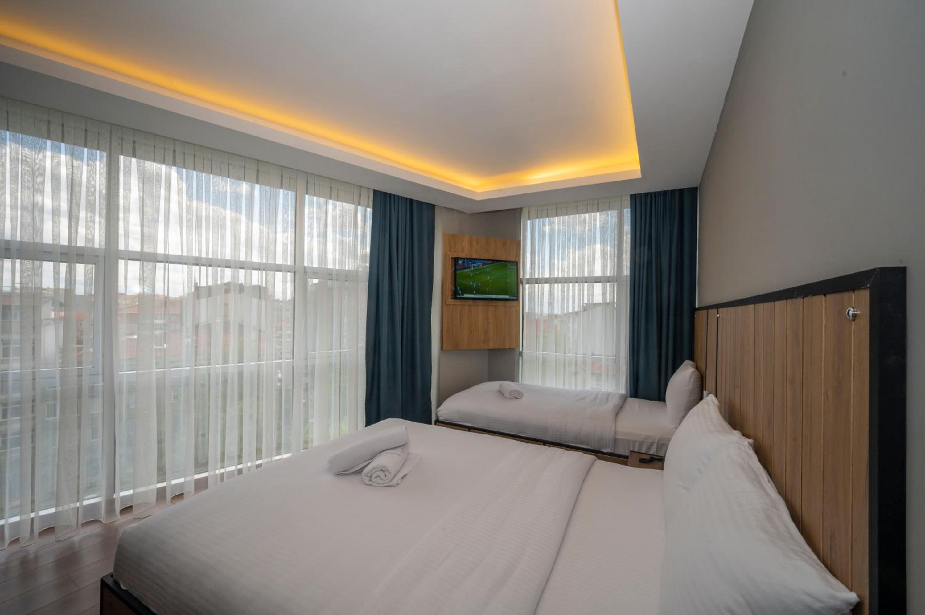 Deluxe Double or Twin Room - Photo 24