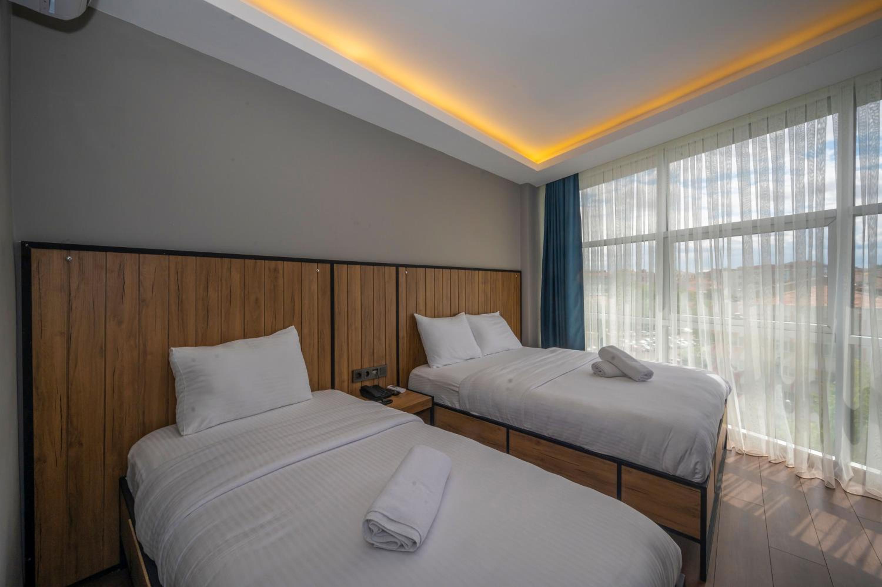 Deluxe Double or Twin Room - Photo 34