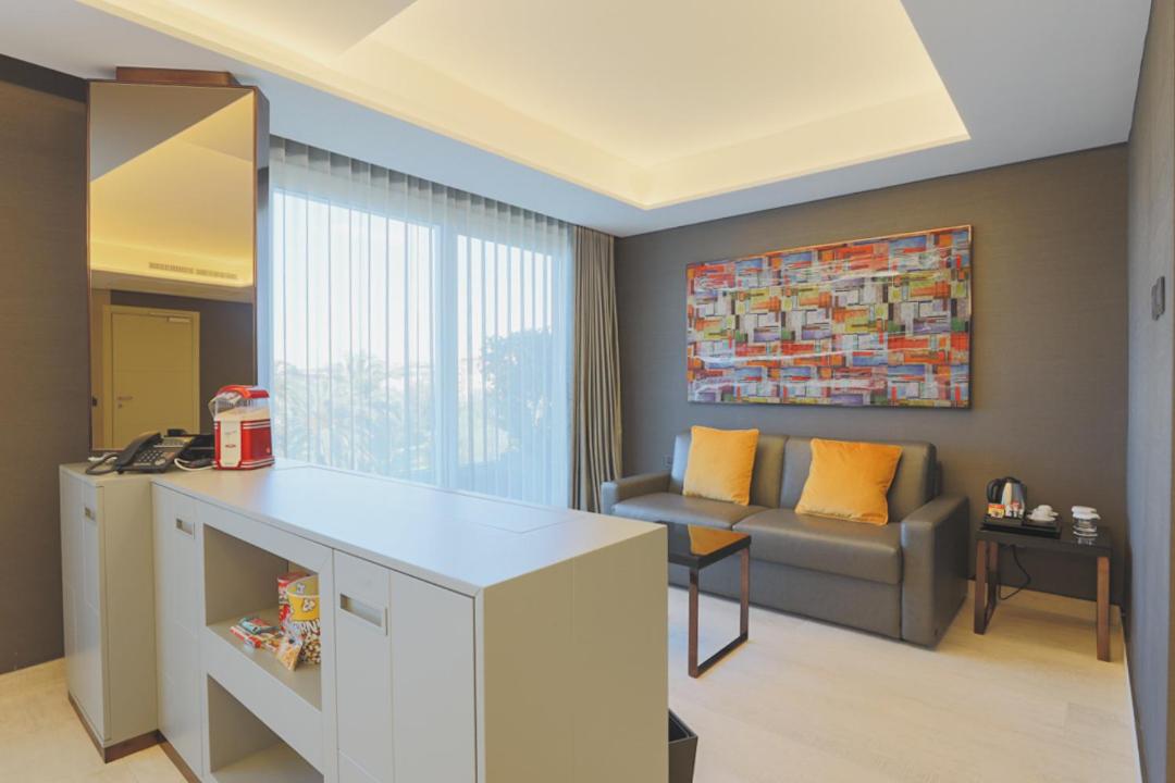 Deluxe Suite - Photo 2