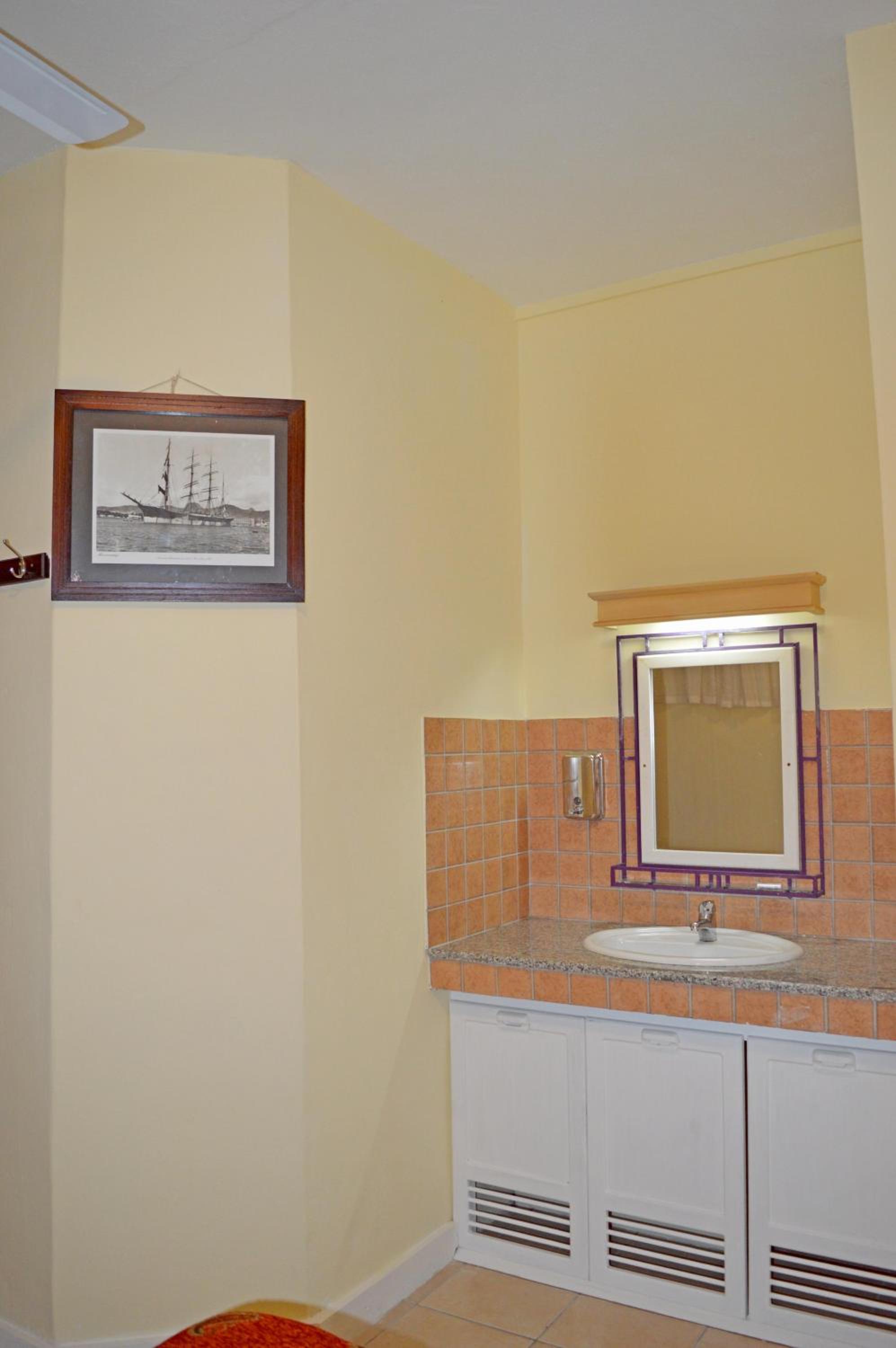 Two-Bedroom Apartment photo 3