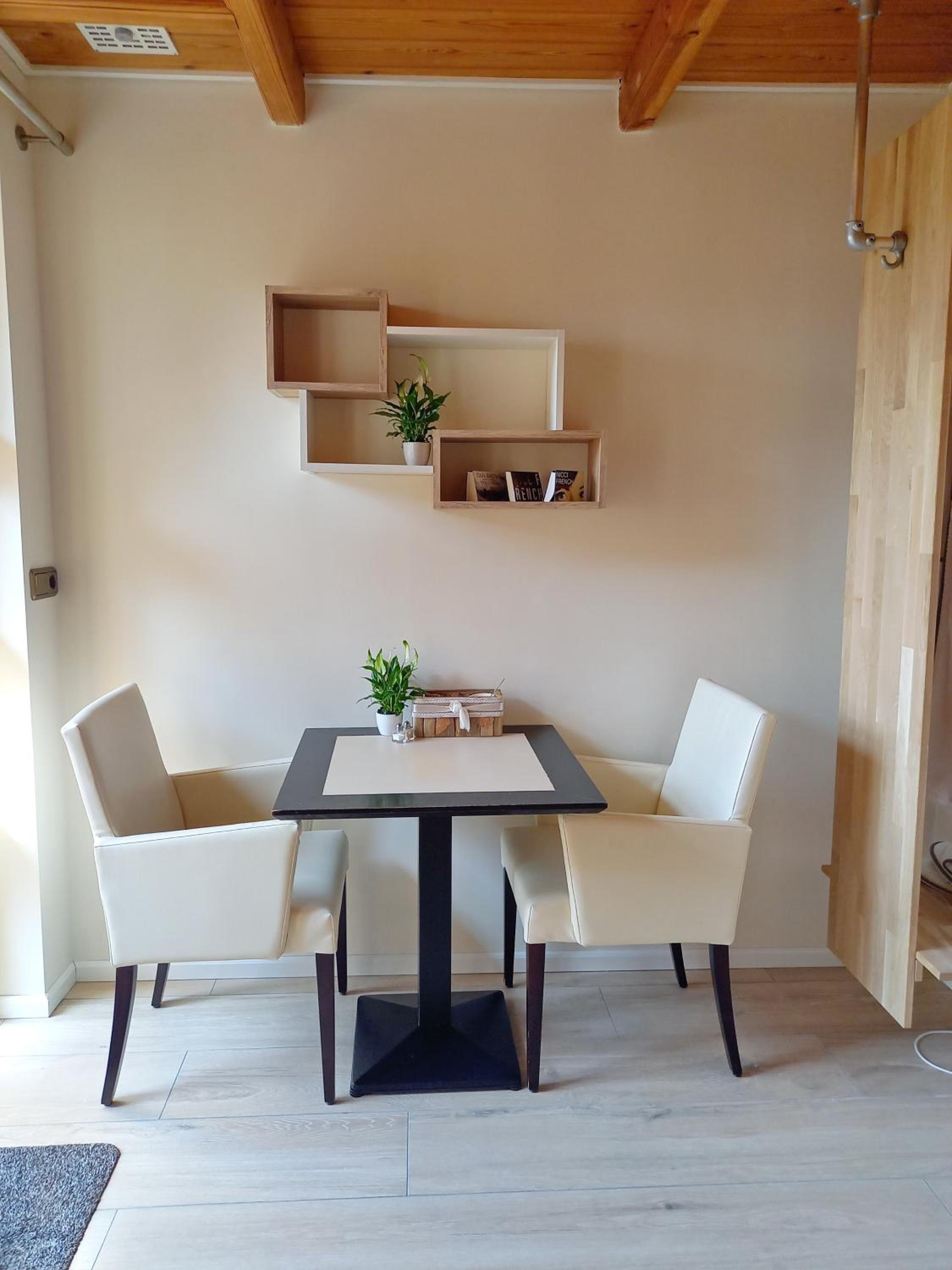 One-Bedroom Apartment - Photo 23