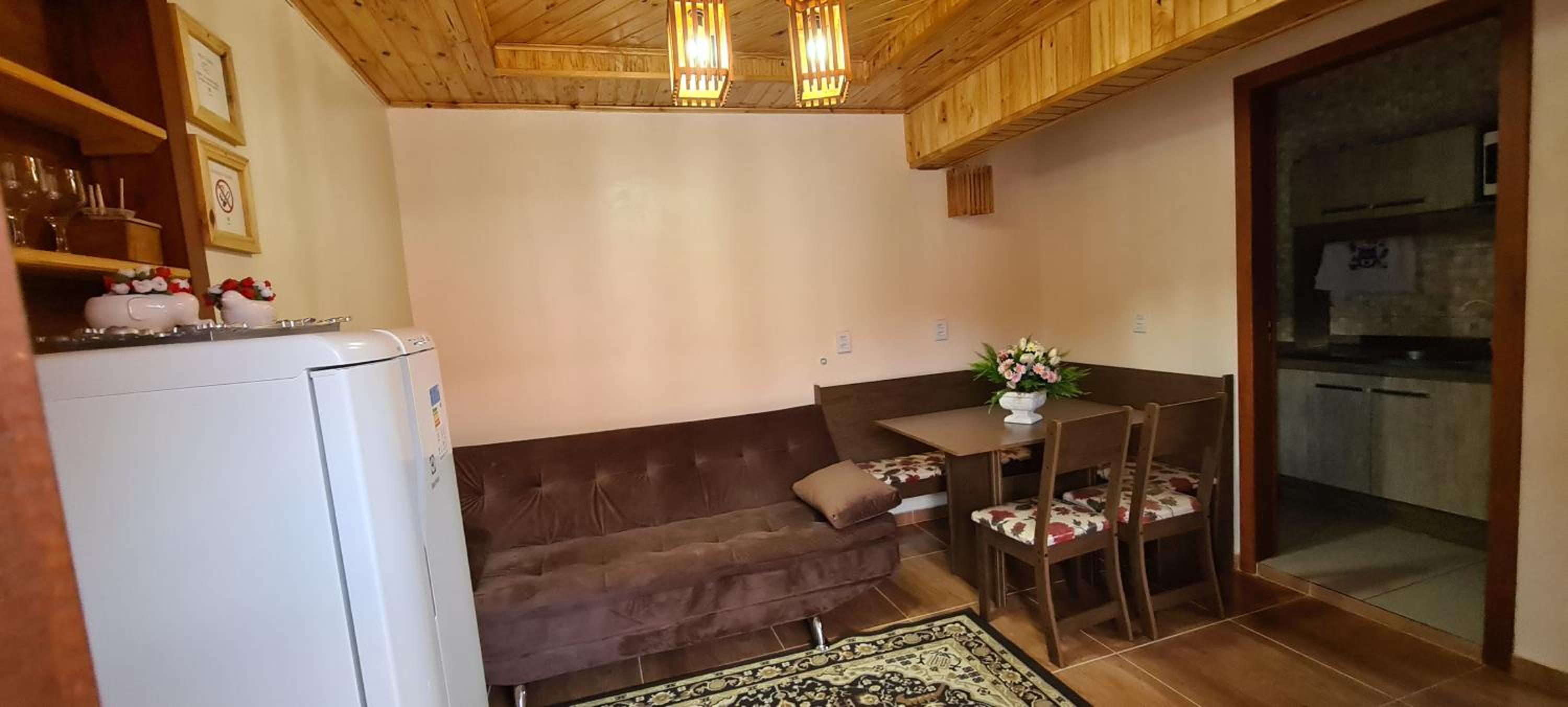 Quadruple Room with Private Bathroom - Photo 2