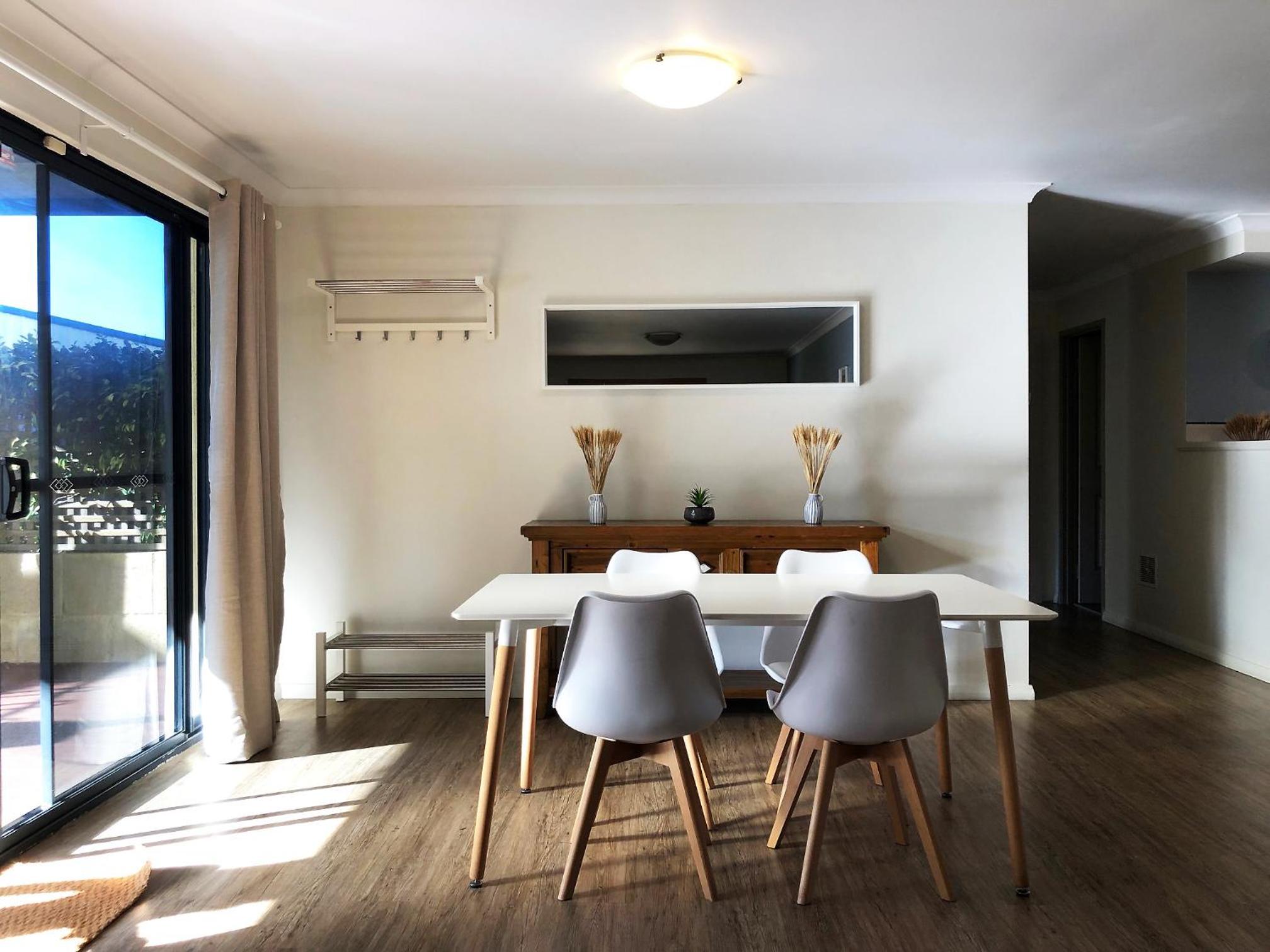 Apartment - Ground Floor photo 2