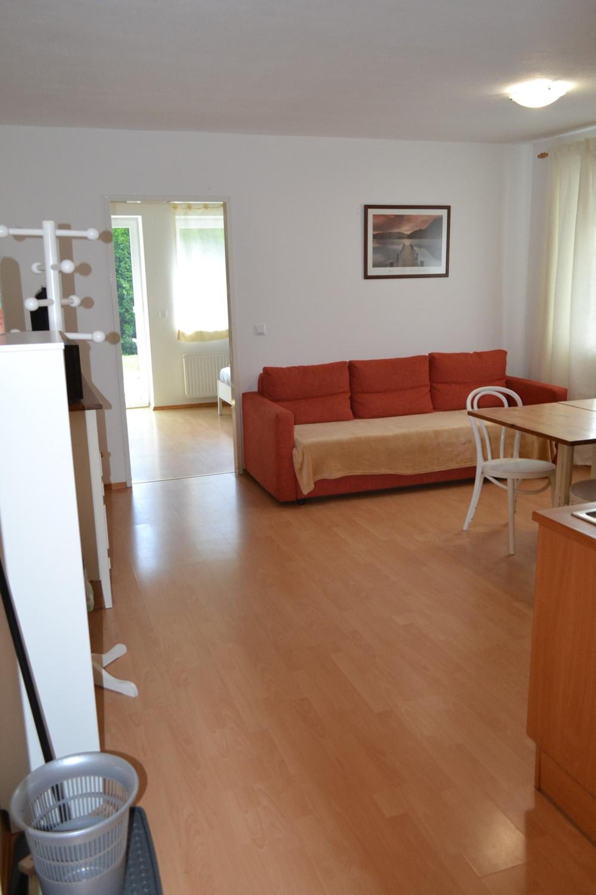 Apartment with Terrace - Photo 13