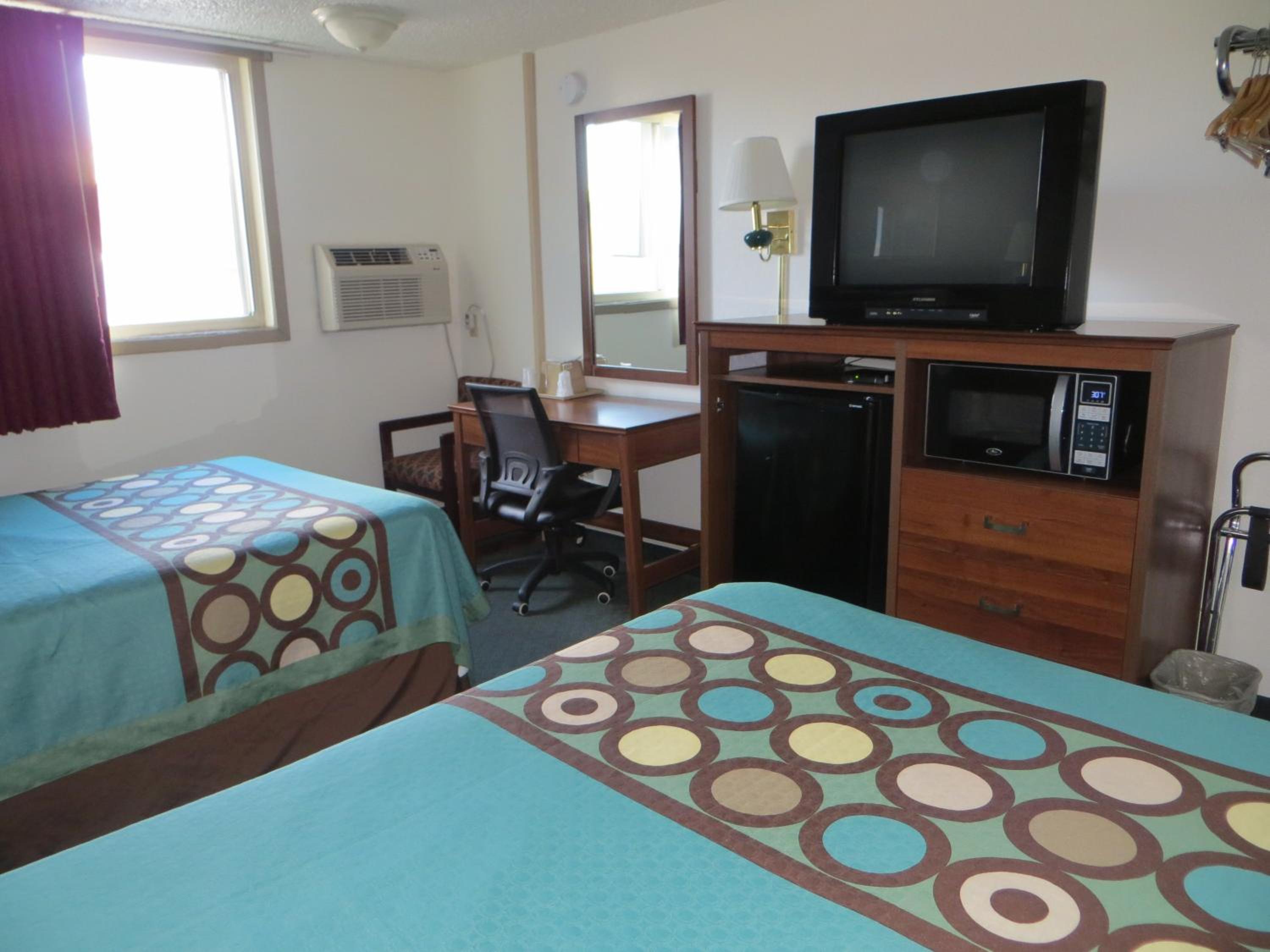 Double Room with Two Double Beds - Non-Smoking - Photo 1