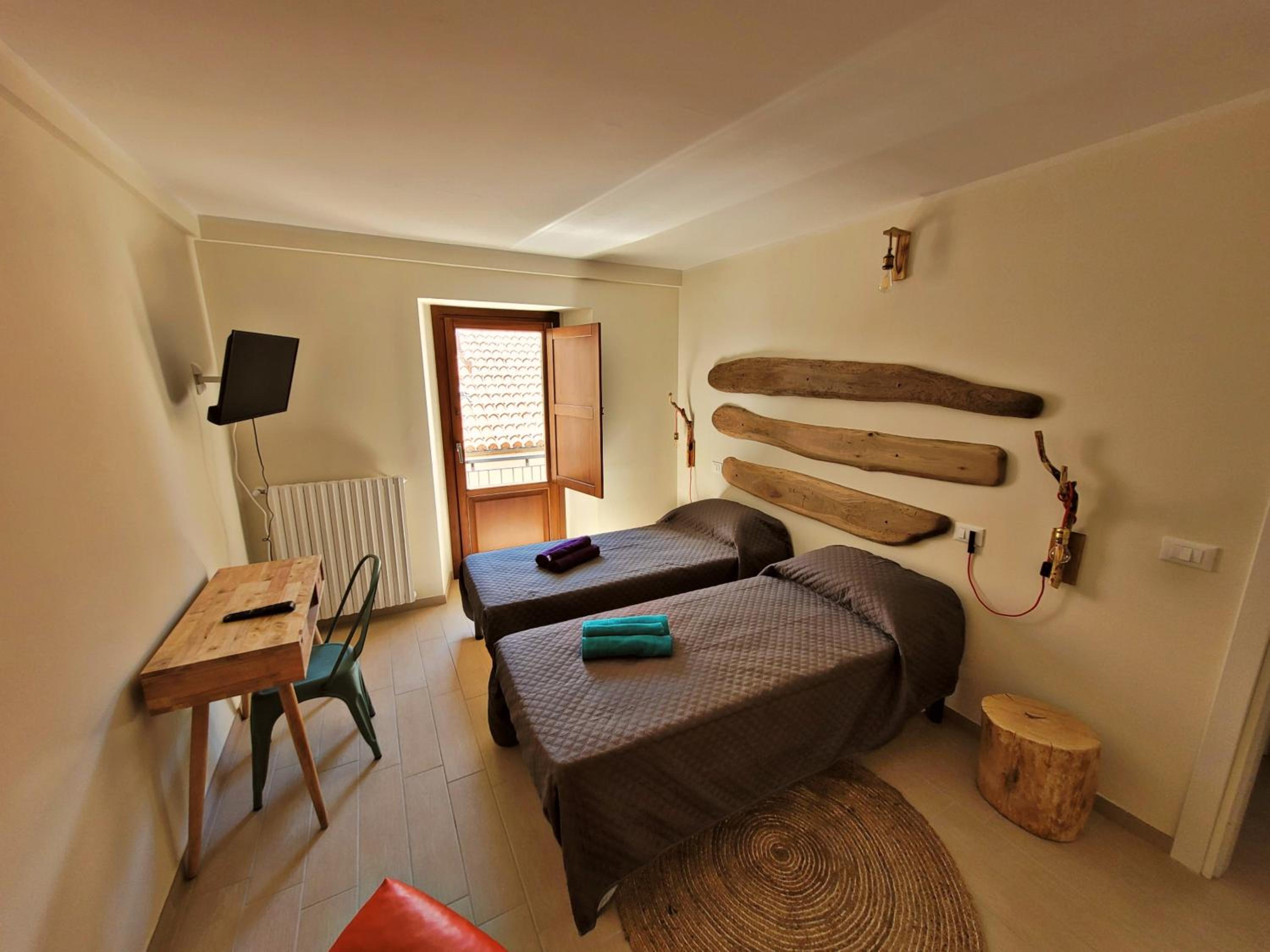 Double or Twin Room - Photo 4