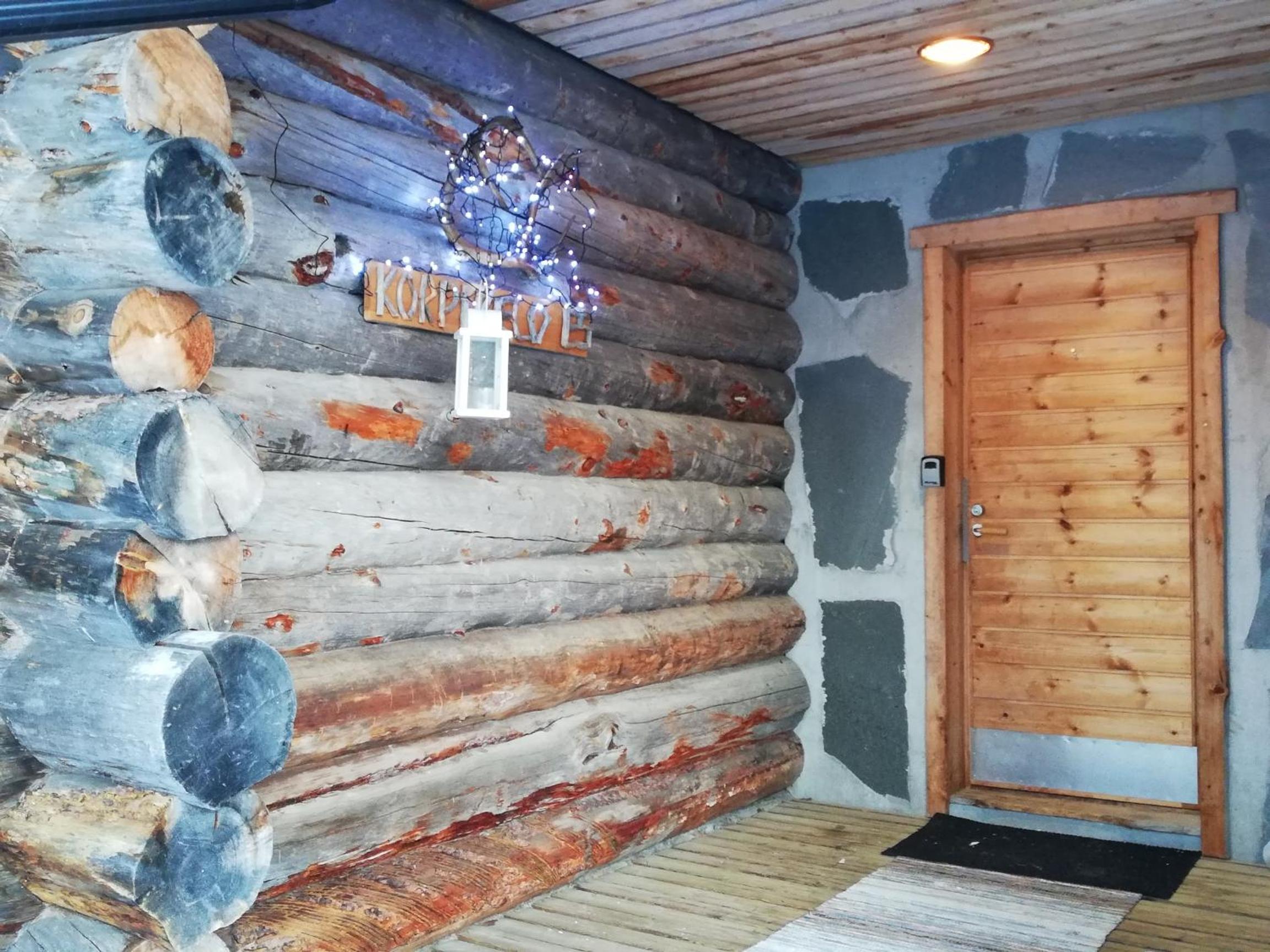 One-Bedroom House - Photo 7