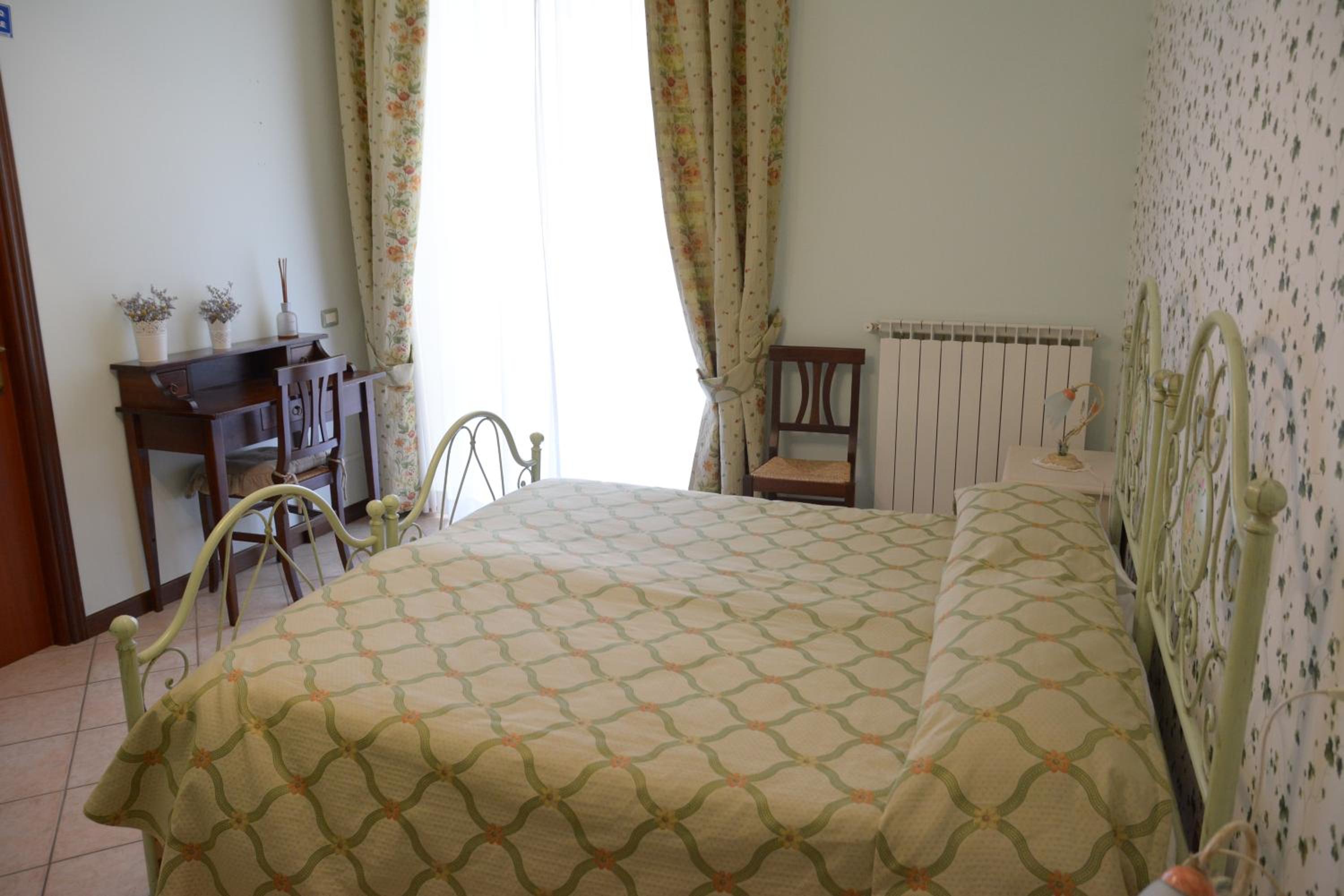 Double Room with Terrace - Photo 9