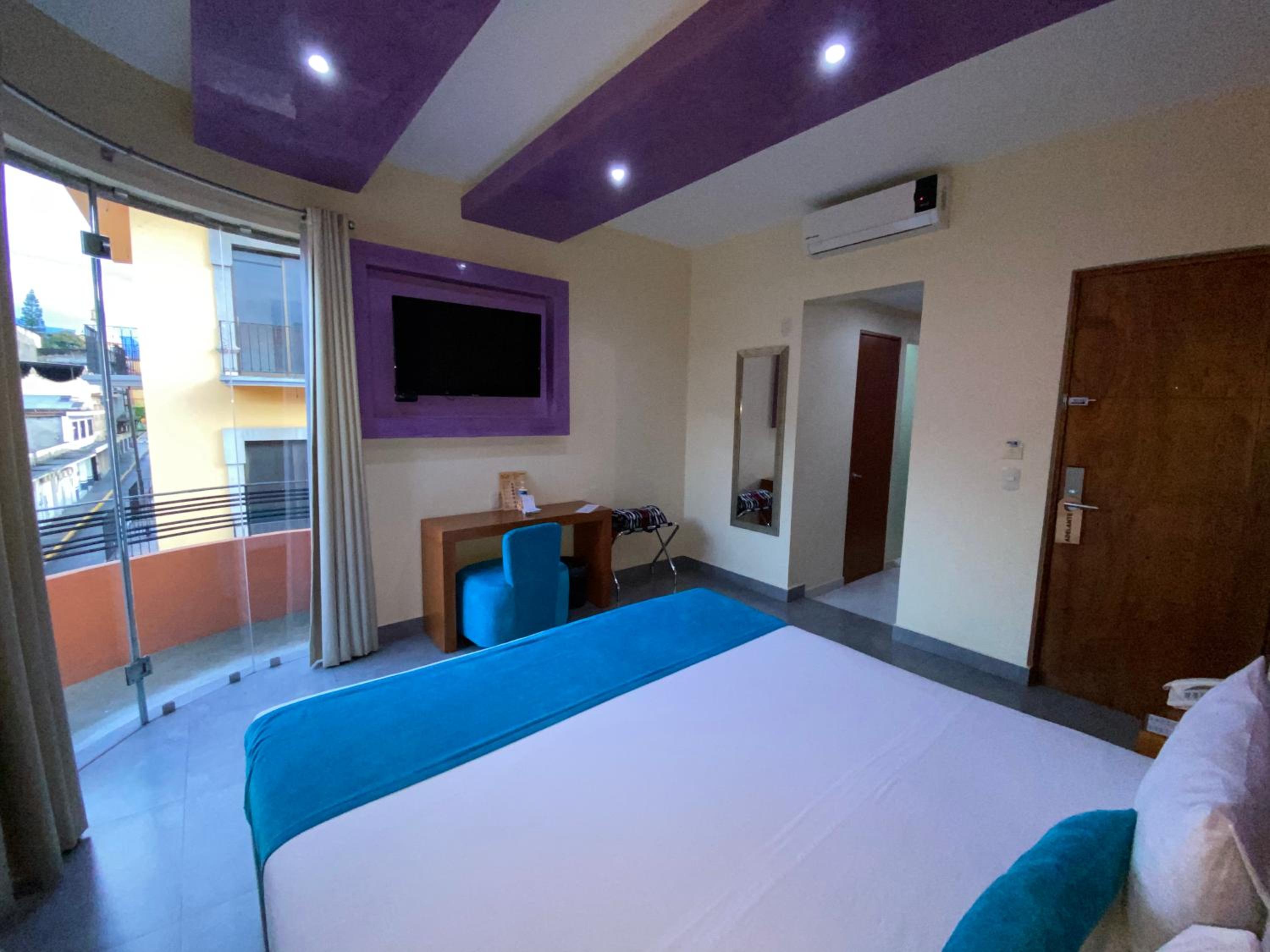Superior King Room