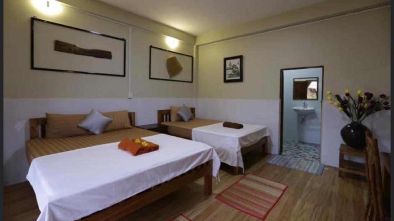 Twin Room with Balcony photo 2