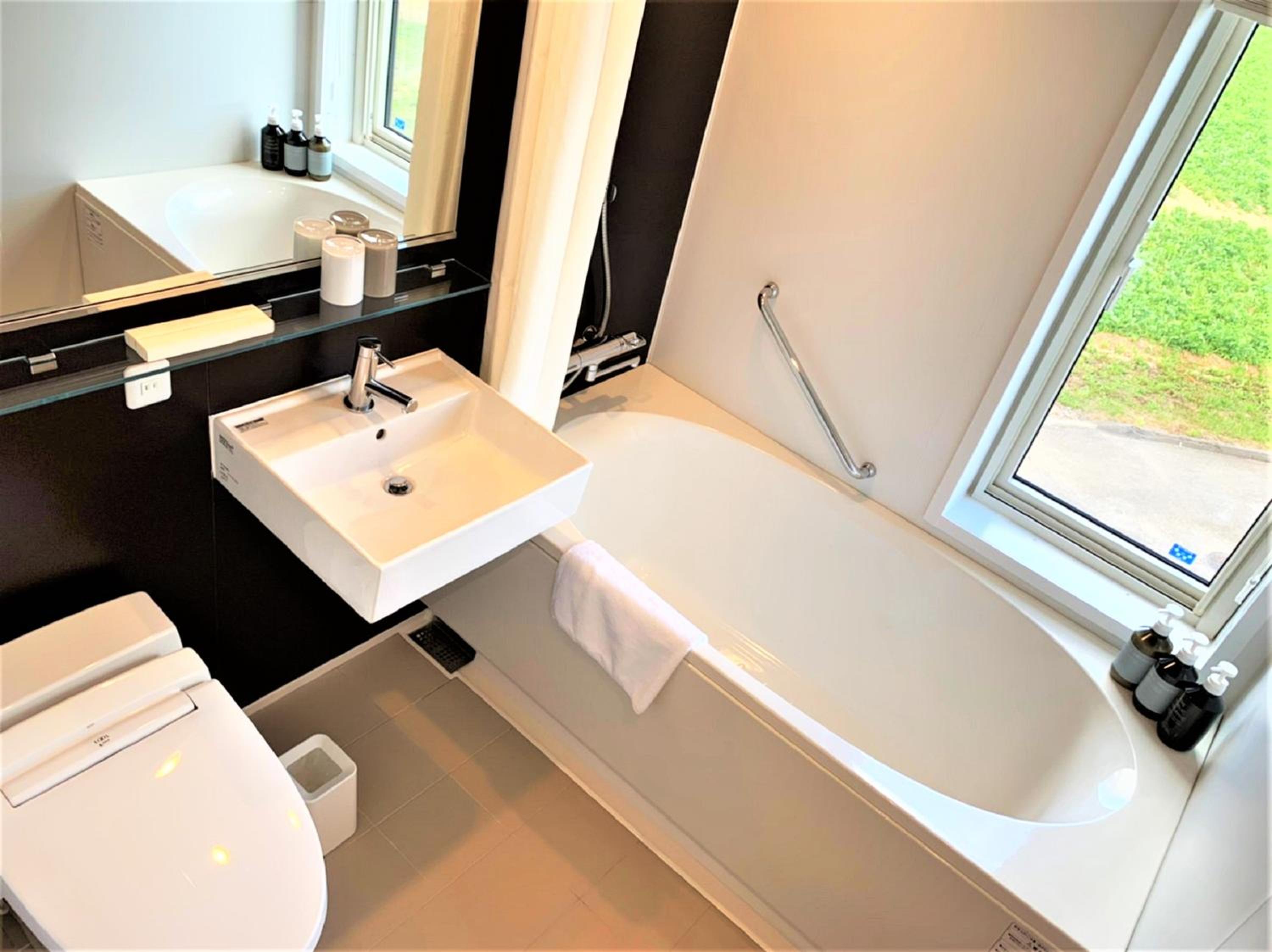 Japanese-Style Quadruple Apartment photo 3