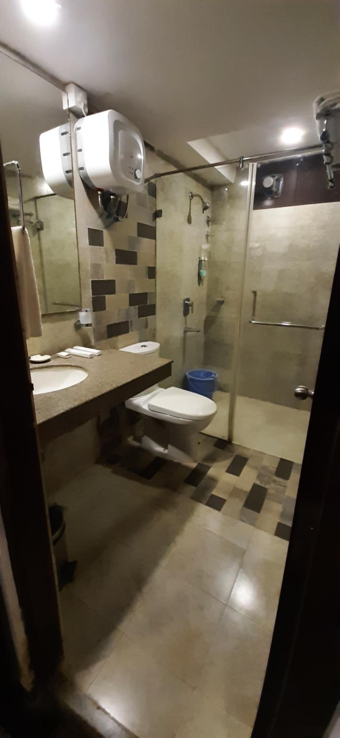 Deluxe Room - Photo 7
