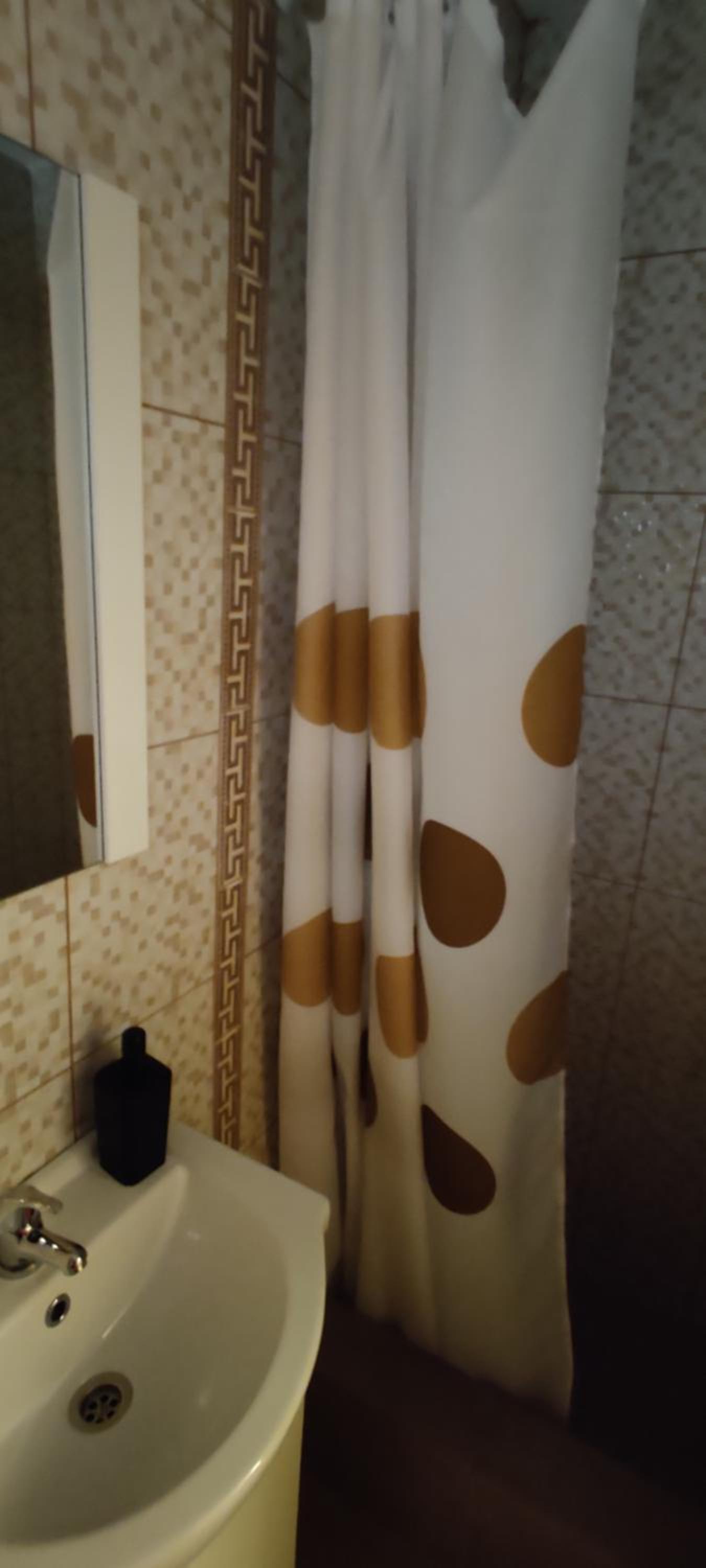 Double Room with Private Bathroom - Photo 5