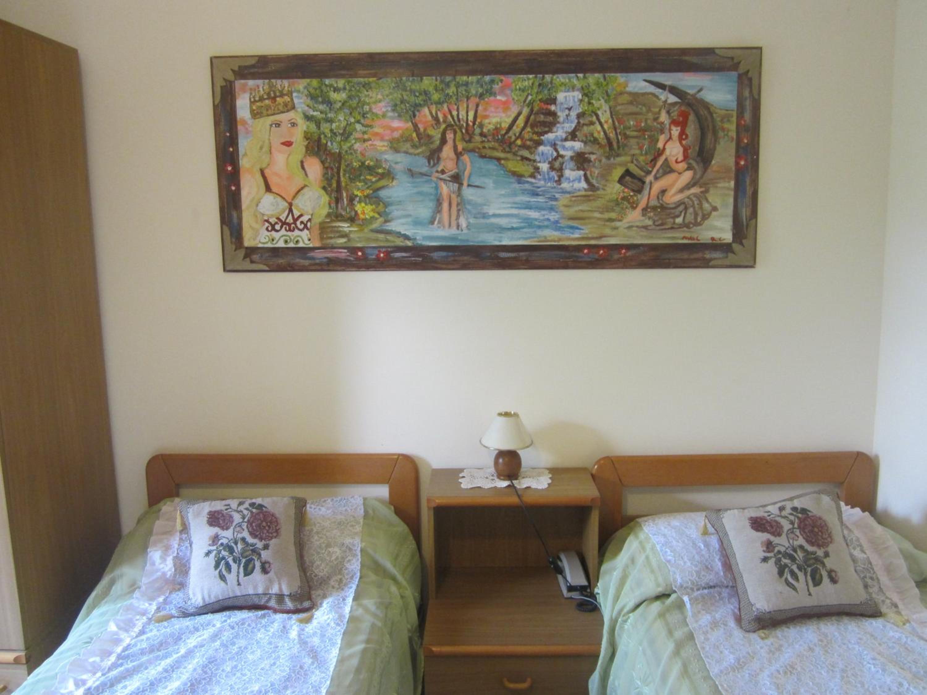 Twin Room - Photo 13