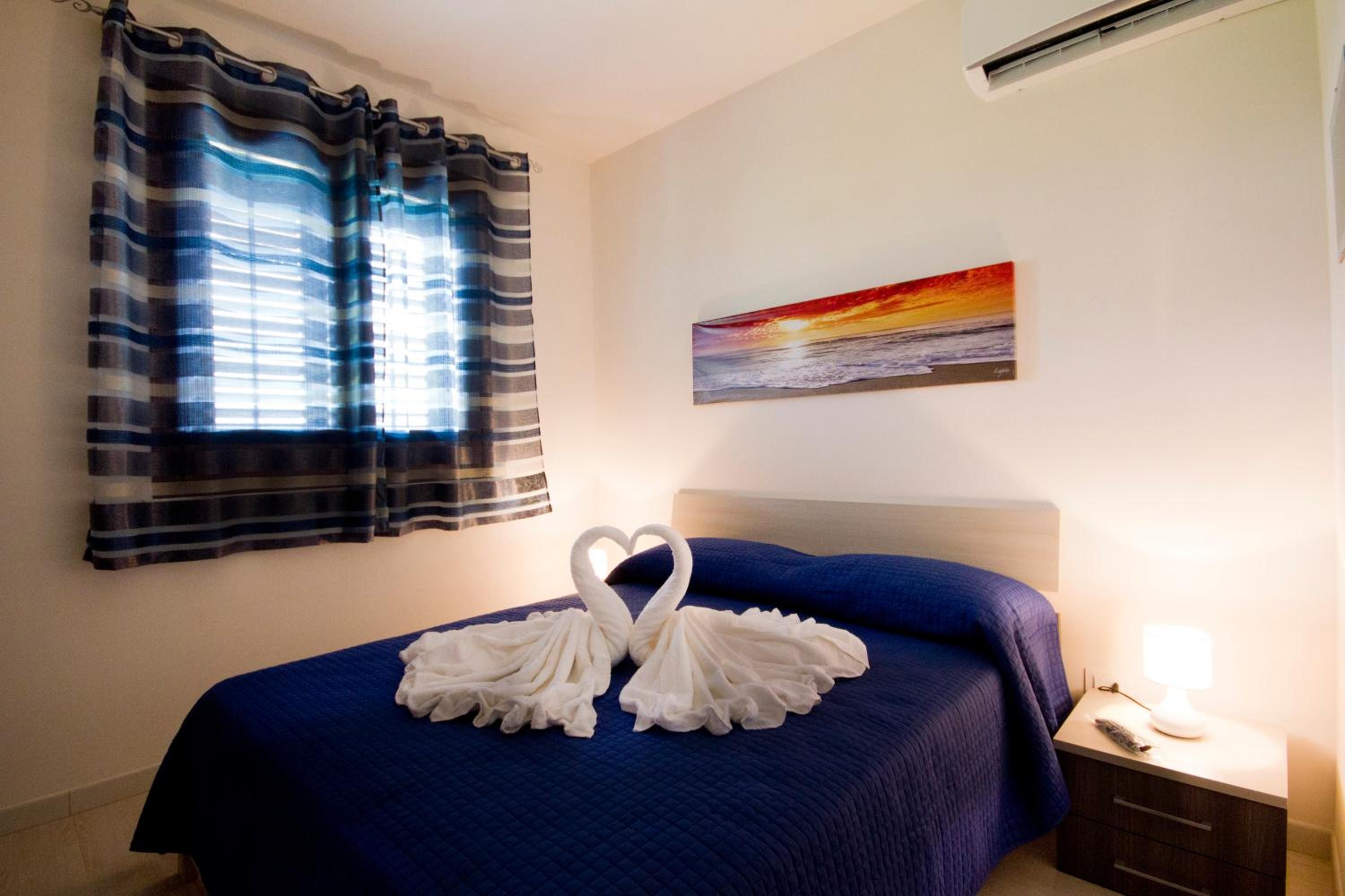 Double Room - Photo 10
