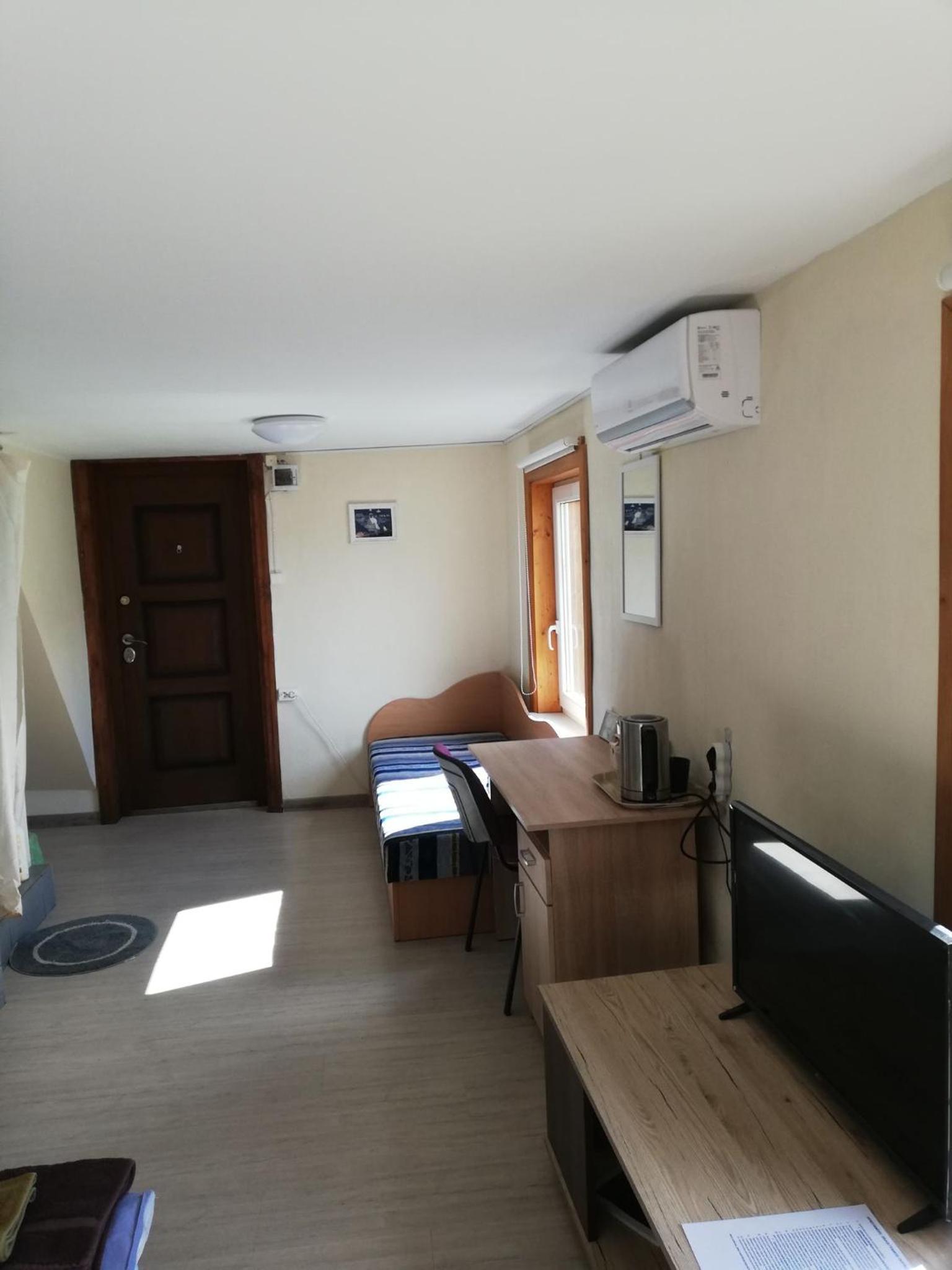 Triple Room with Shower - Photo 5