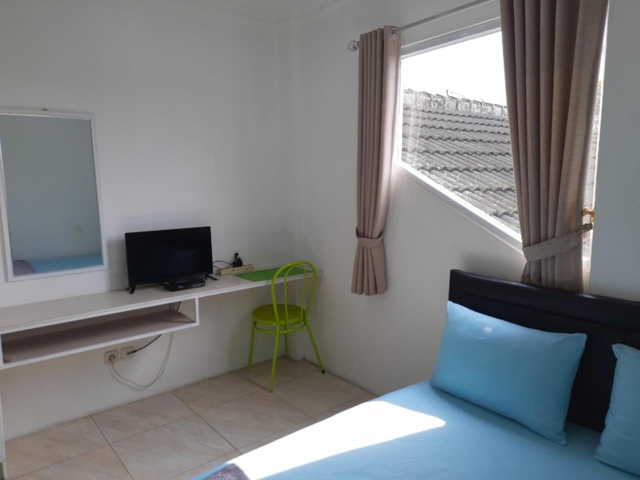 Standard Double Room - Photo 1