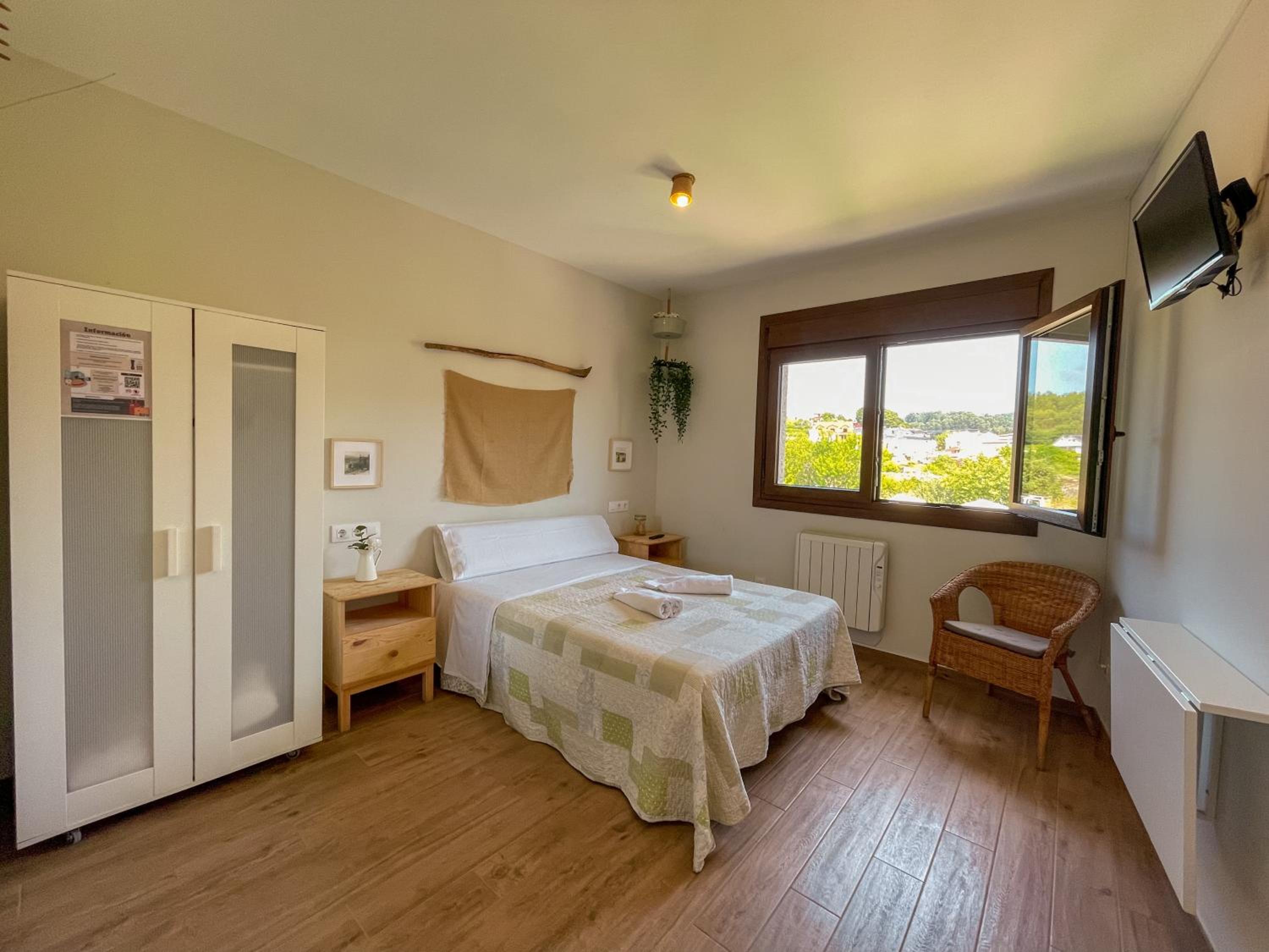 Habitación Familiar con Vista al Jardín