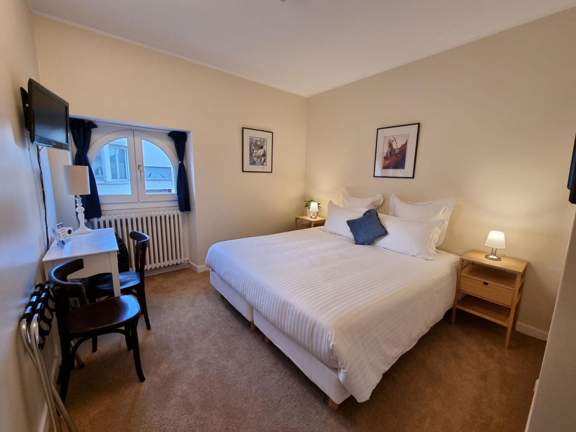 Double or Twin Room photo 2