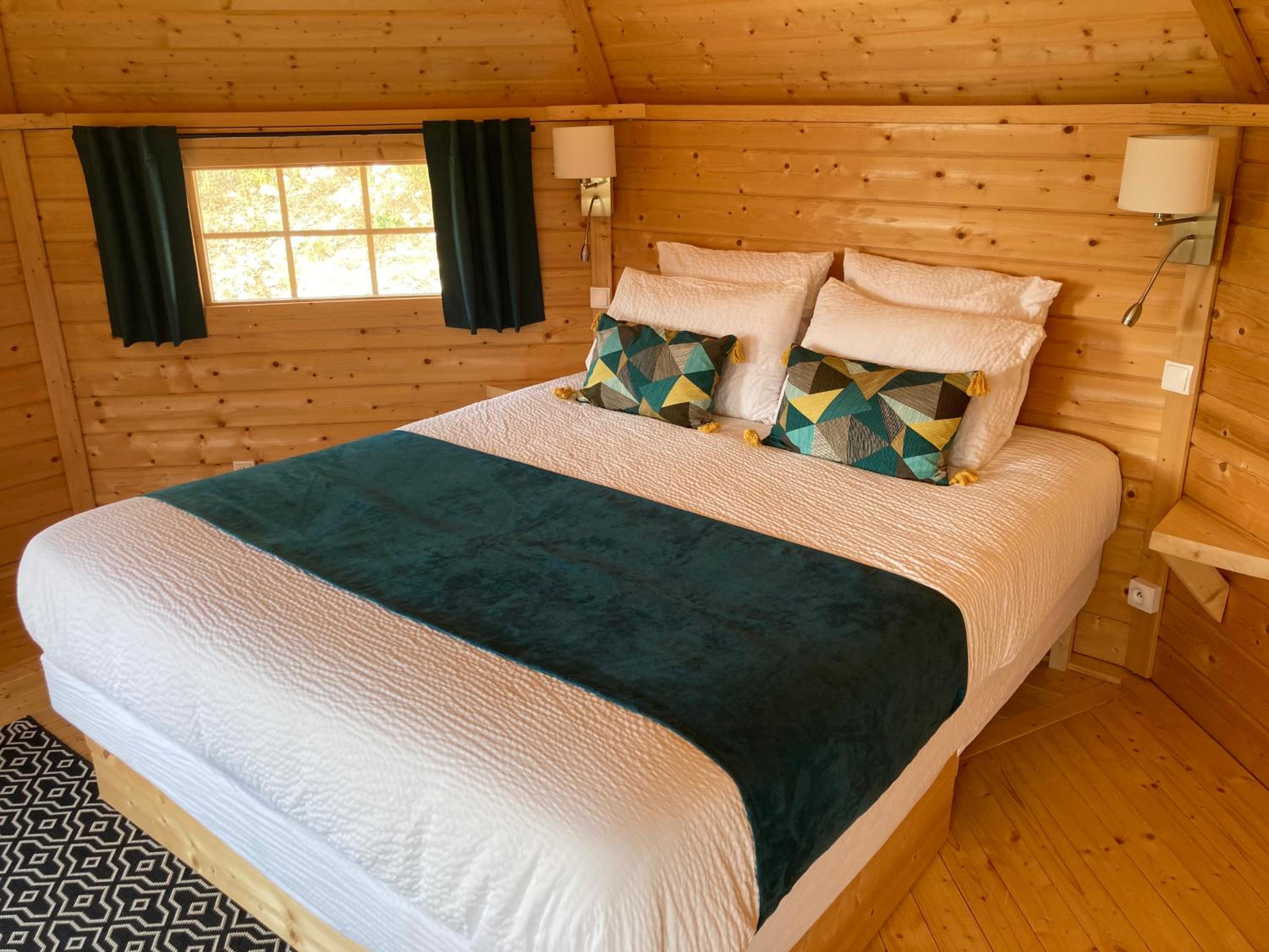 Double Room with Private External Bathroom photo 2