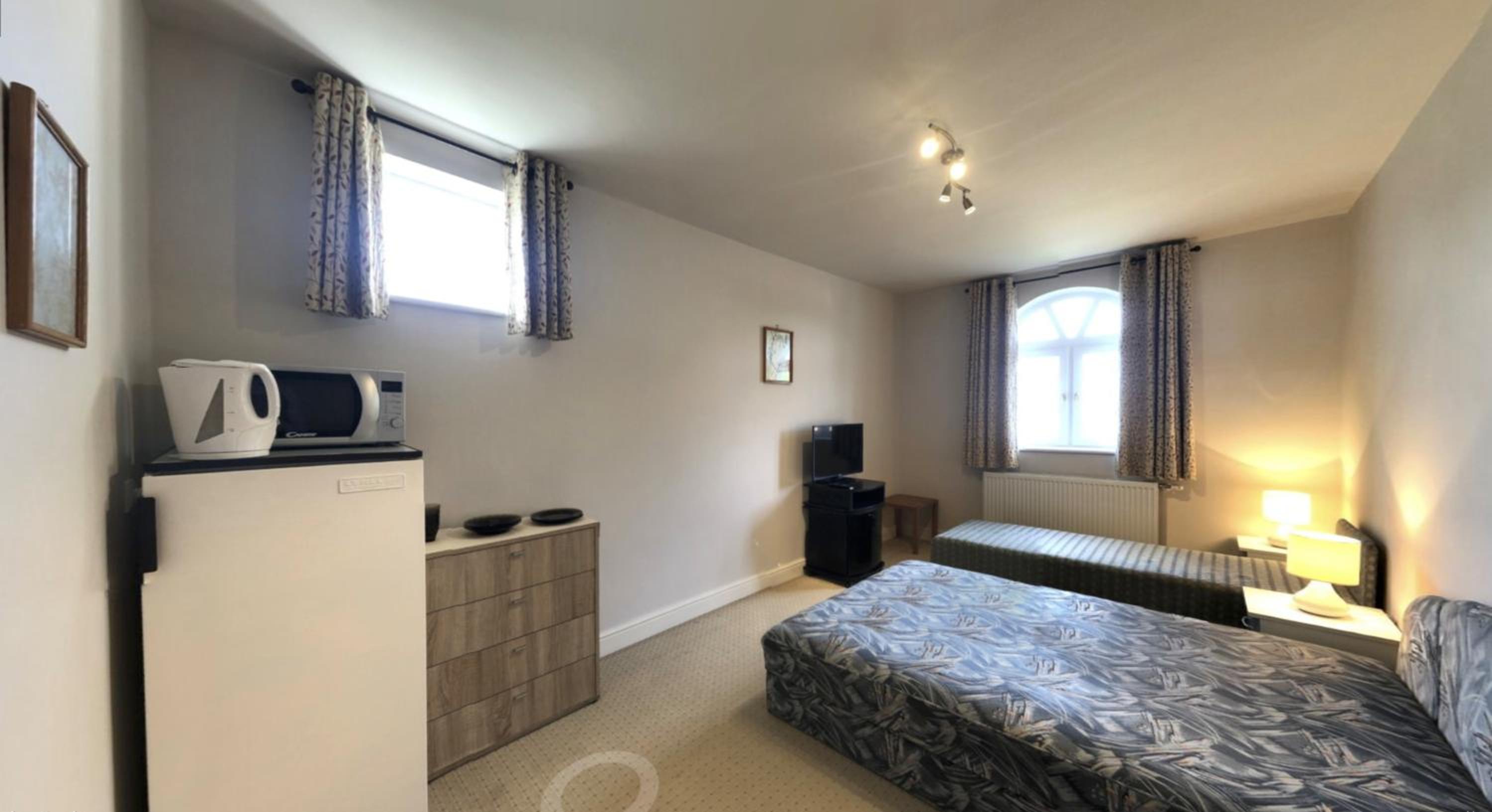 Triple Room with Bathroom photo 1