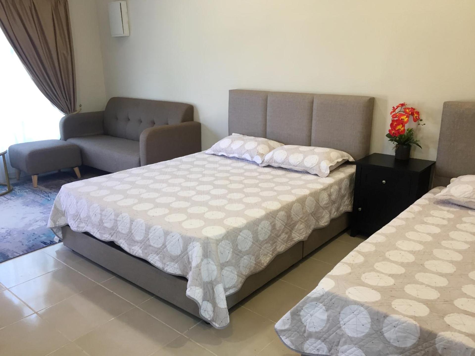 One-Bedroom House photo 1