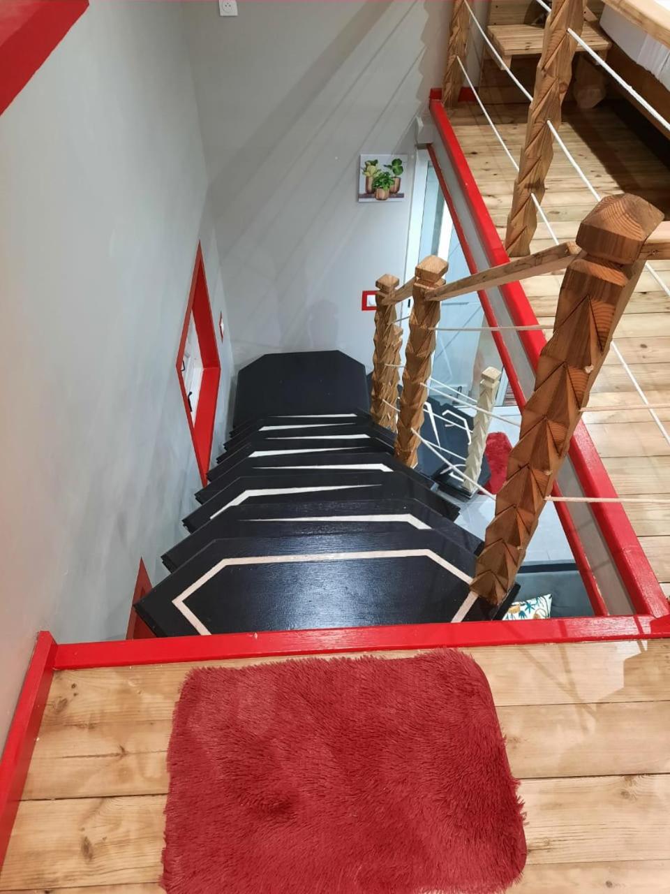 One-Bedroom House - Photo 4