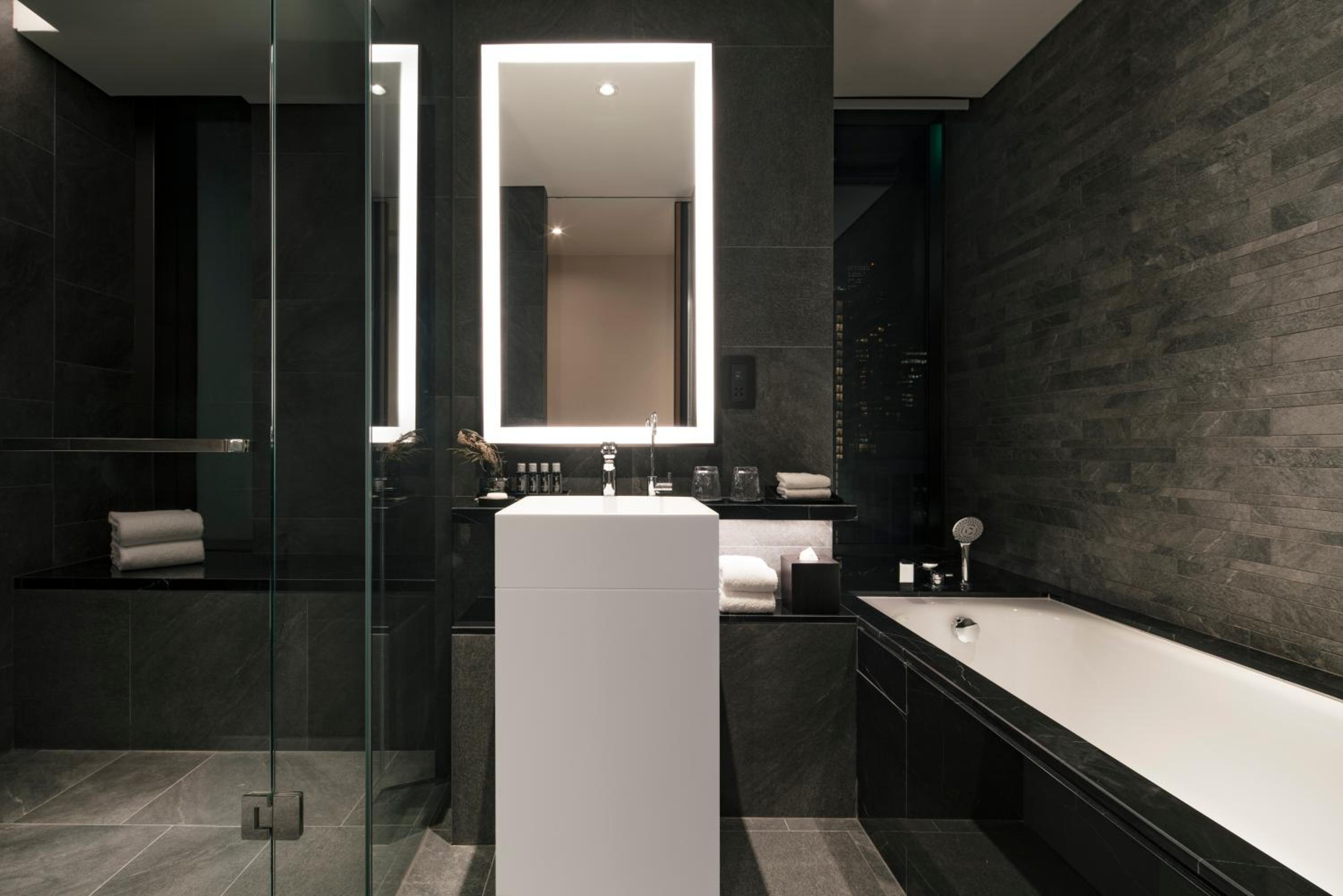 Grand Premier Room - Single photo 2