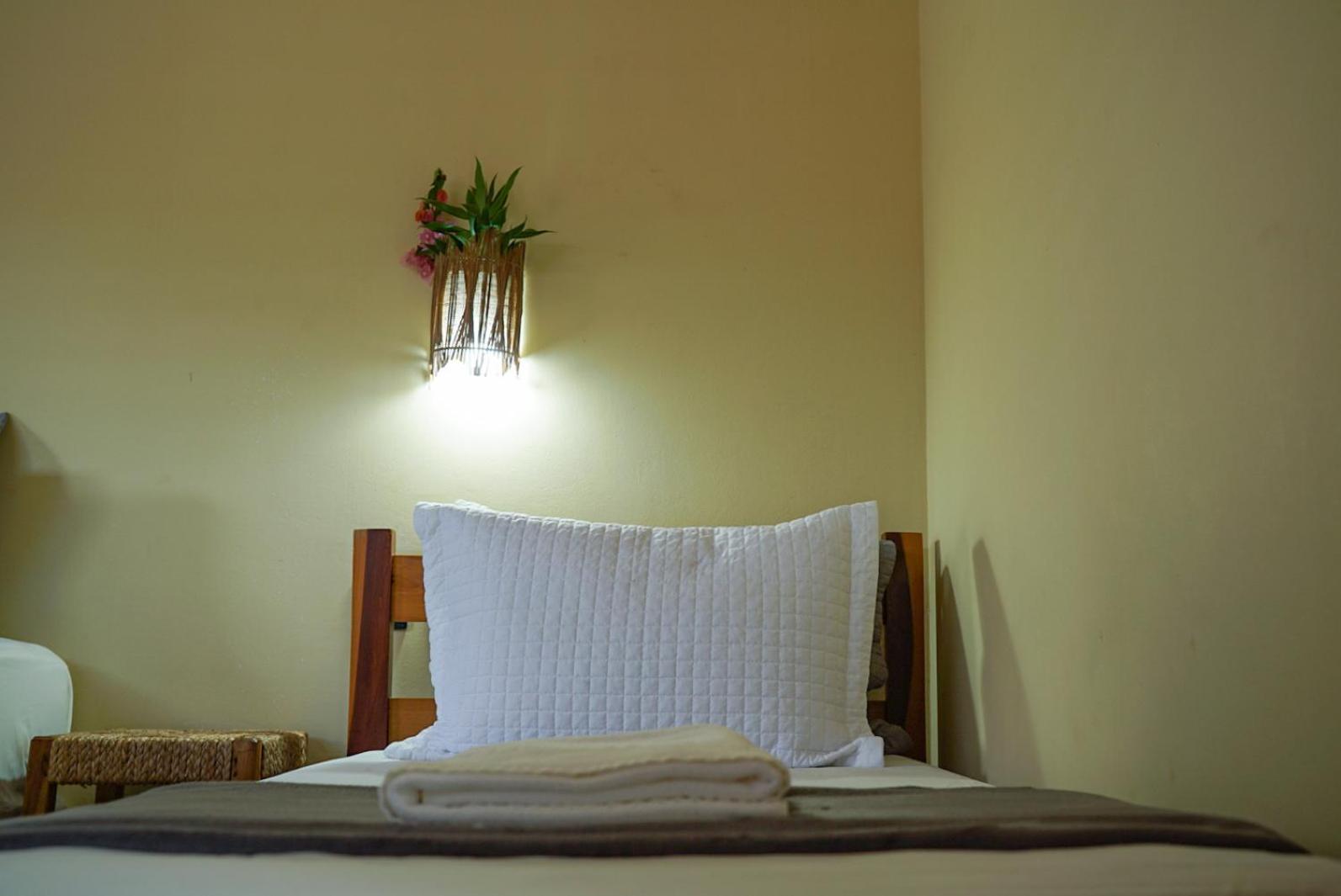 Deluxe Bungalow with Garden View - Photo 11
