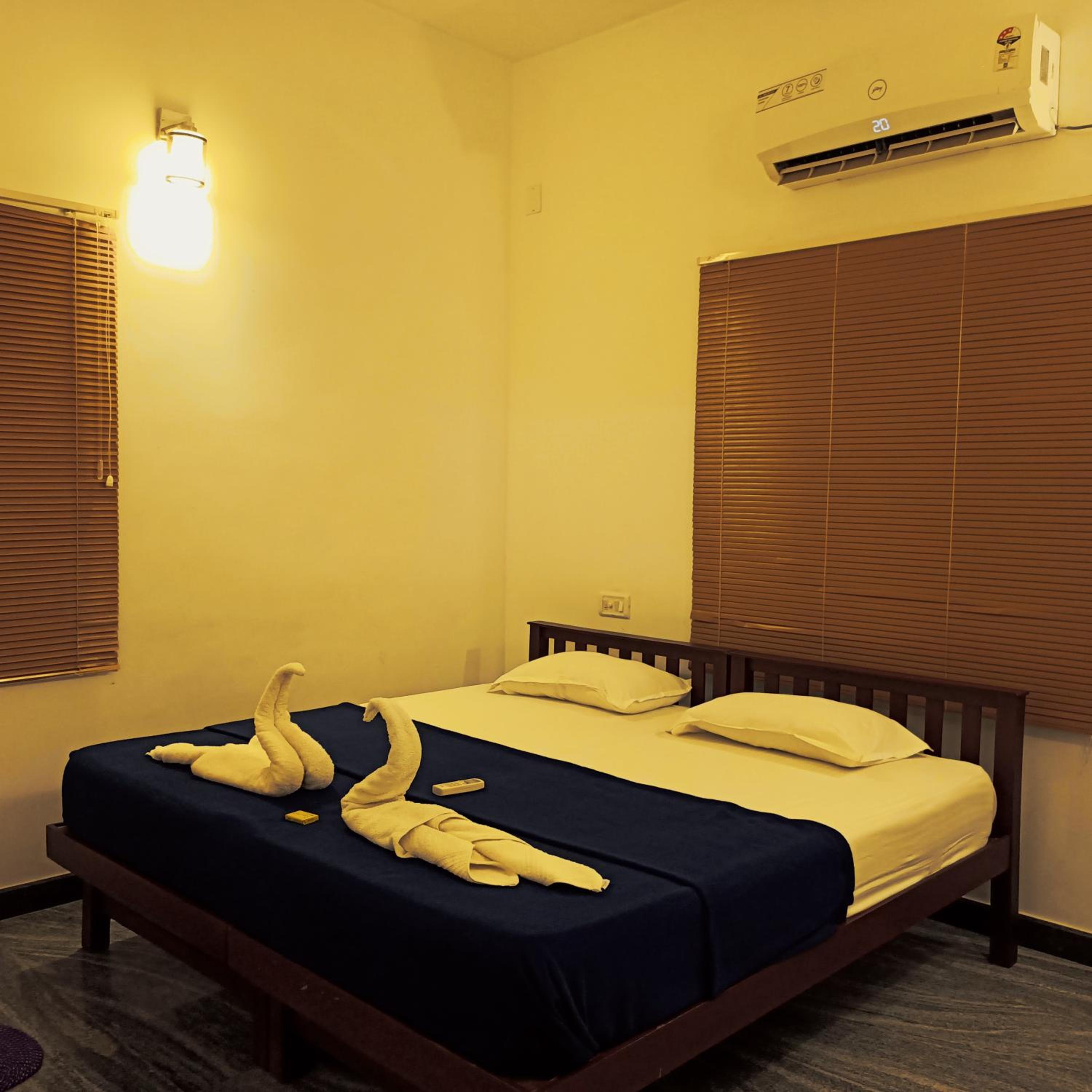 Economy Double or Twin Room - Photo 13