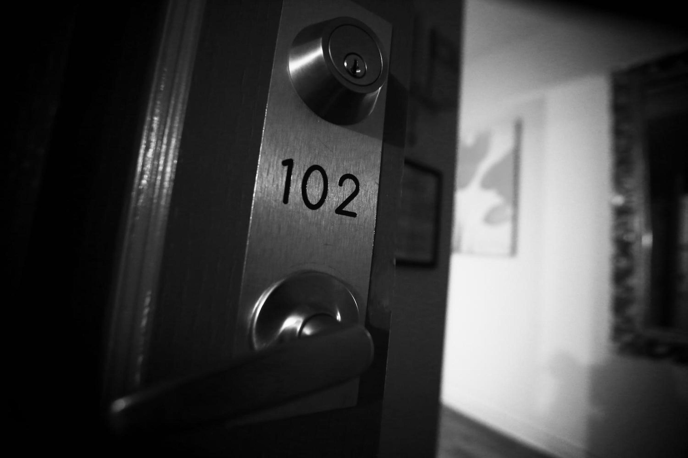 Garden Suite 102 thumbnail 6