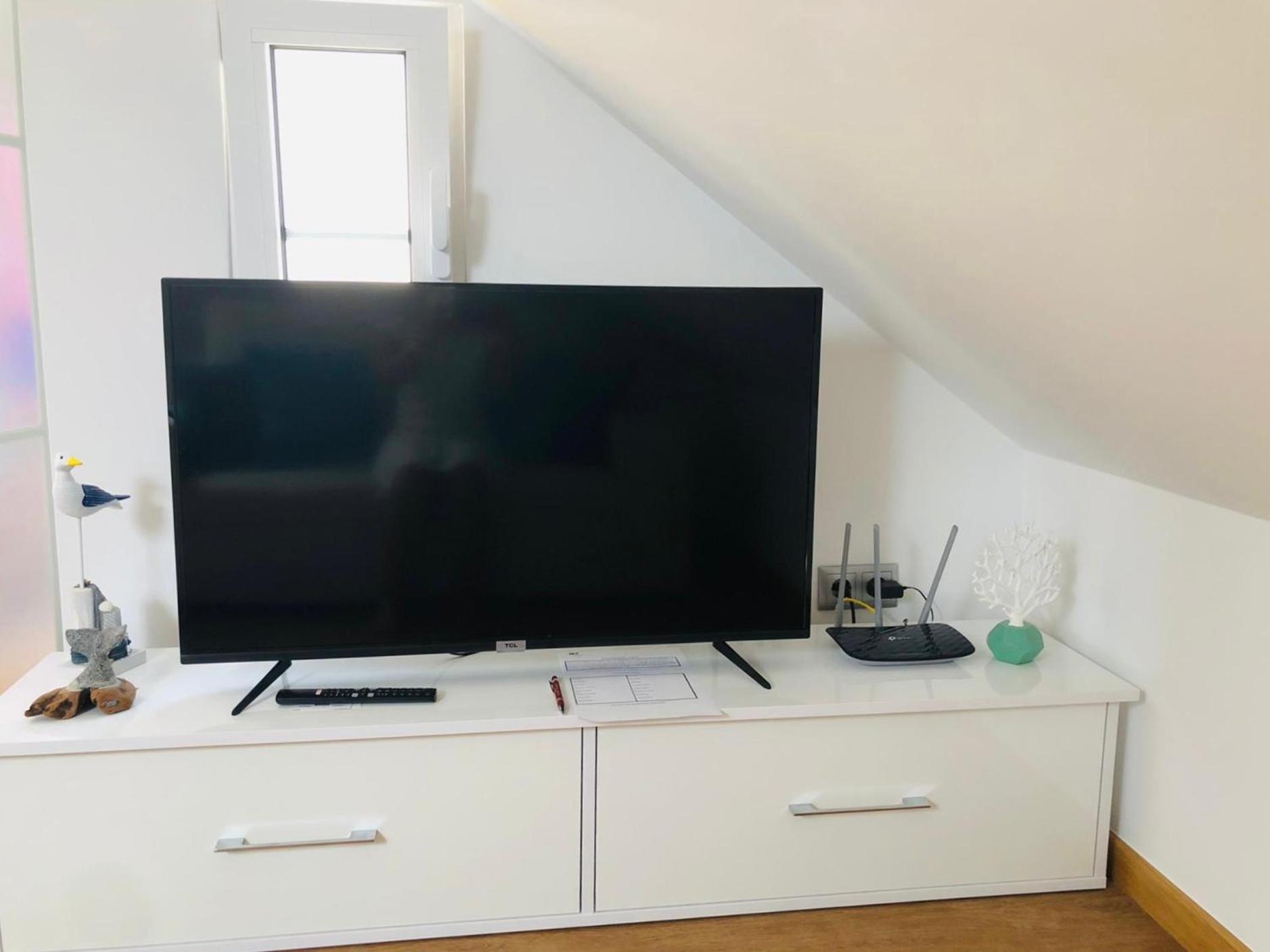 One-Bedroom House - Photo 4