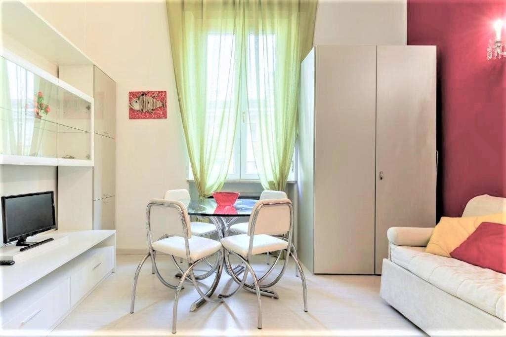 One-Bedroom Apartment - Photo 15