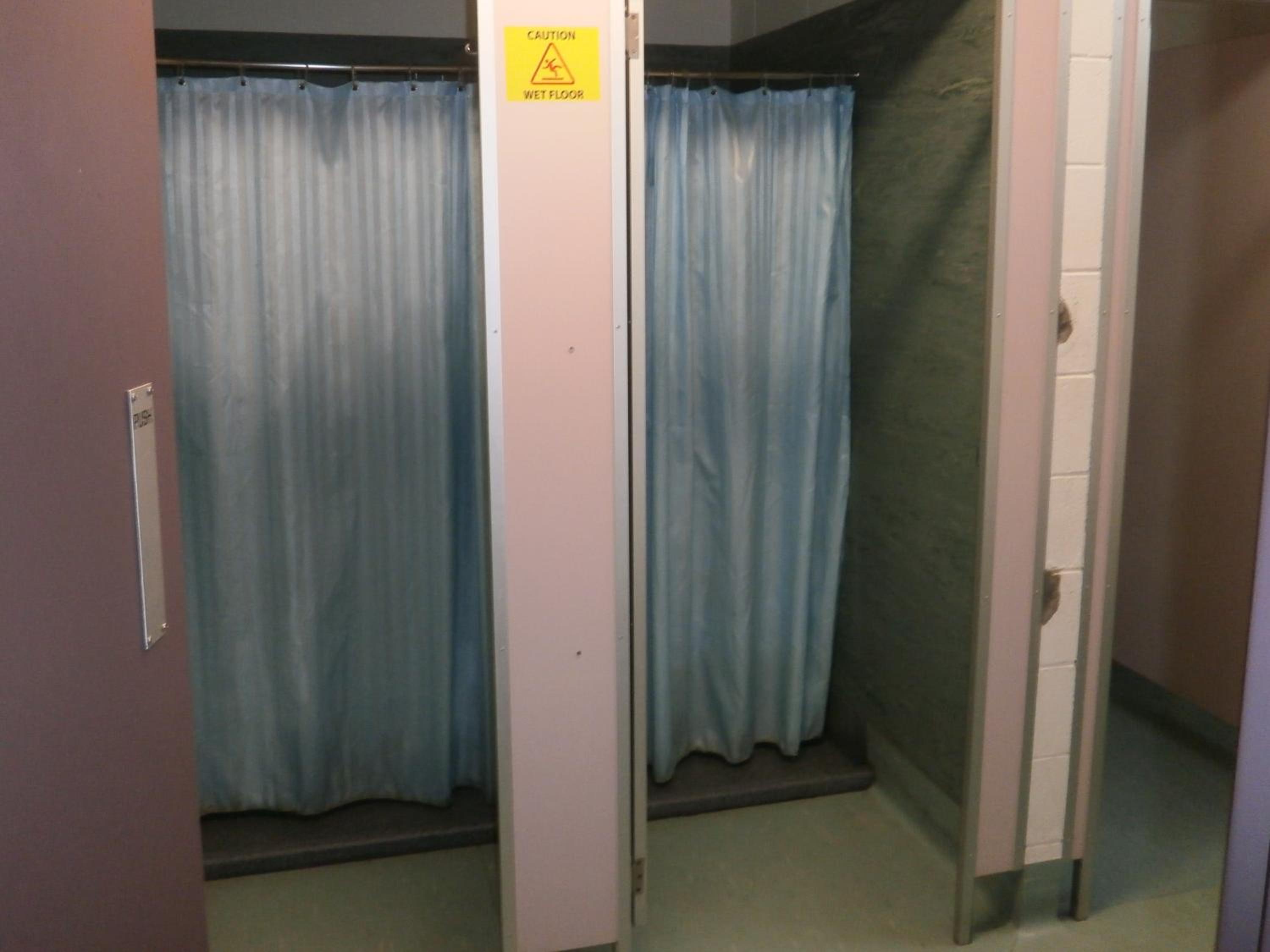 Single Room With Shared Bathroom photo 2