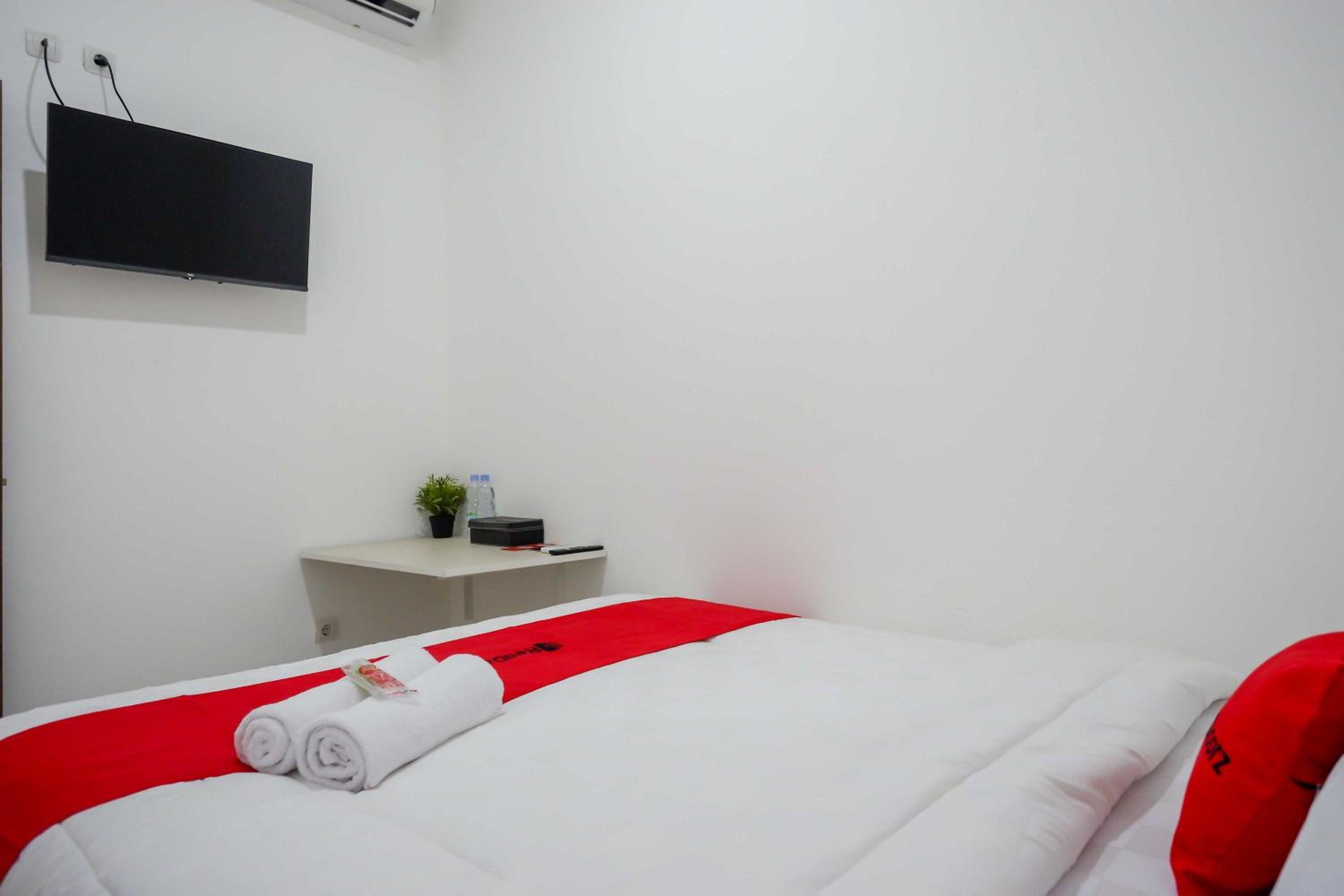 Double Room - Photo 5