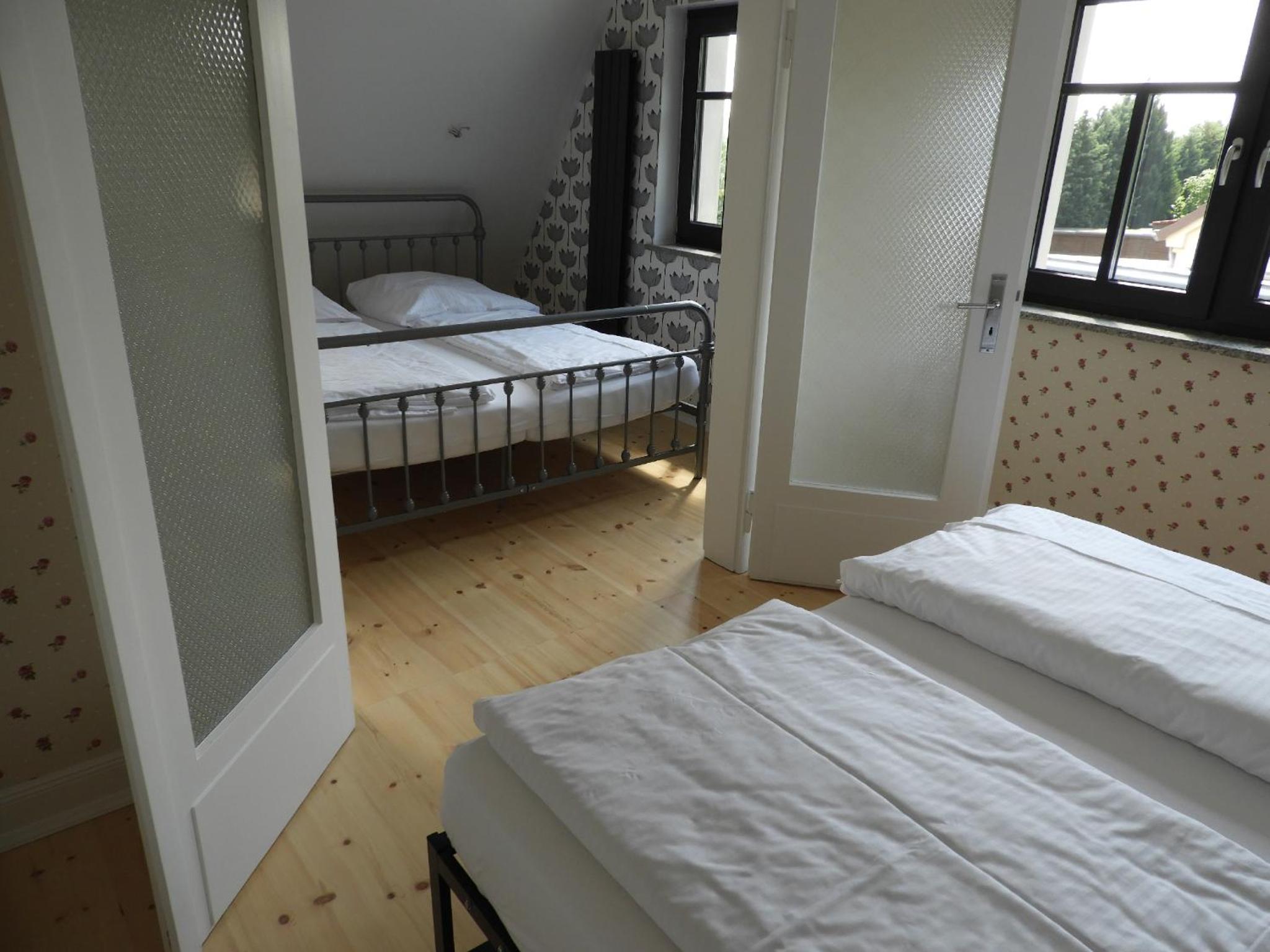 Four-Bedroom House photo 2