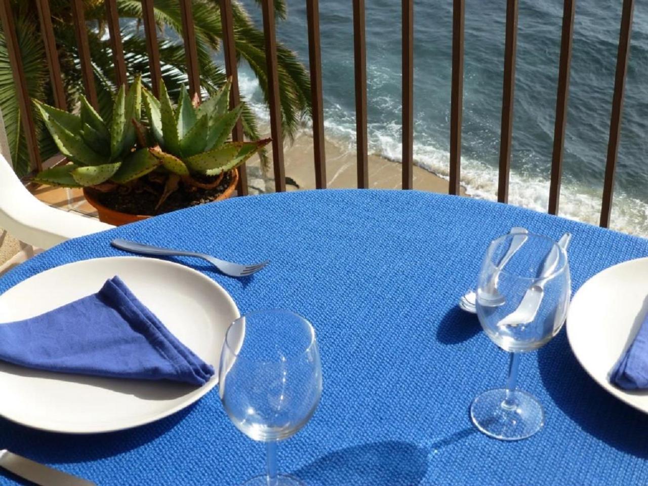 Apartment with Sea View photo 2
