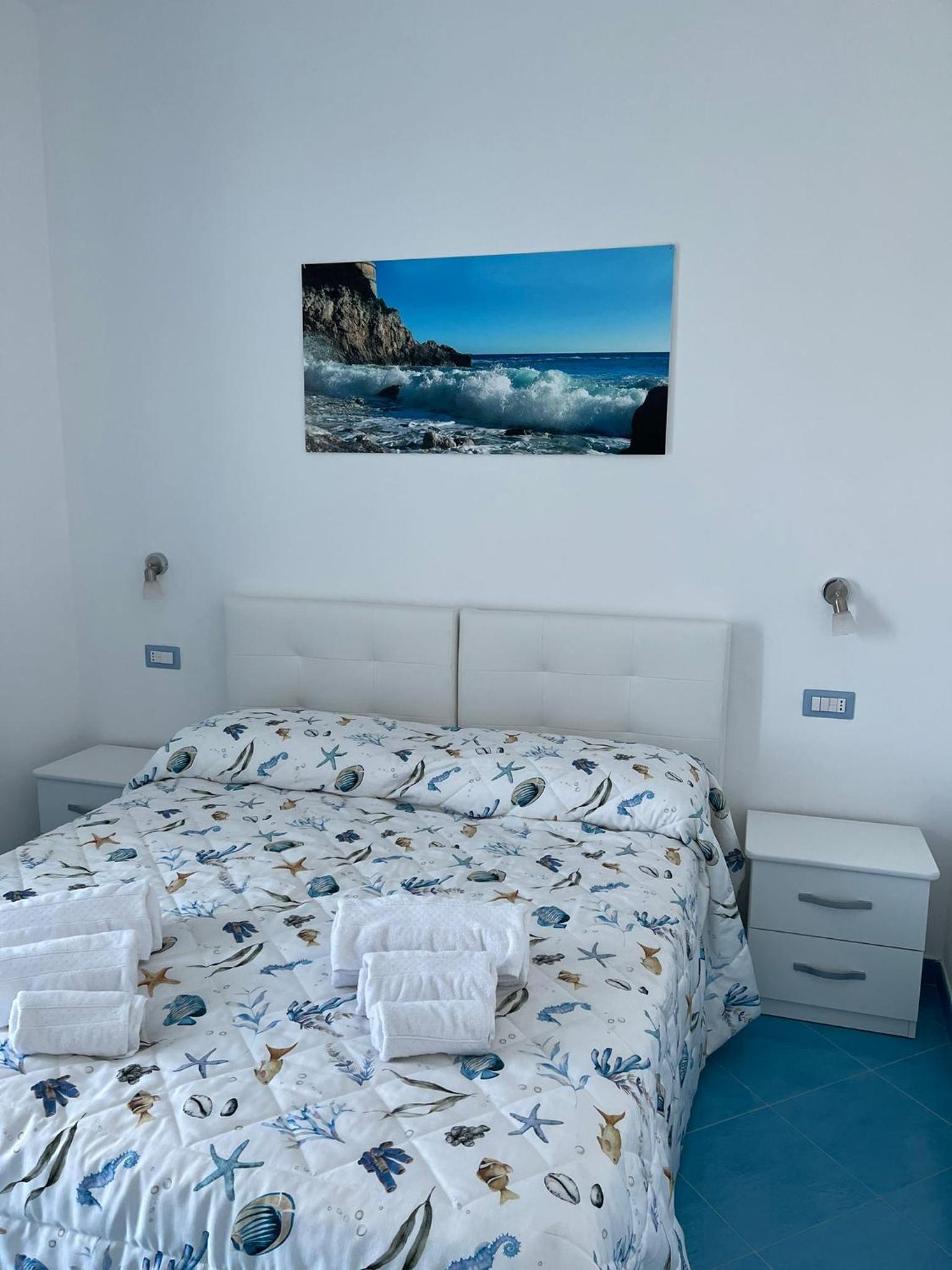Superior Double or Twin Room with Sea View - Photo 17